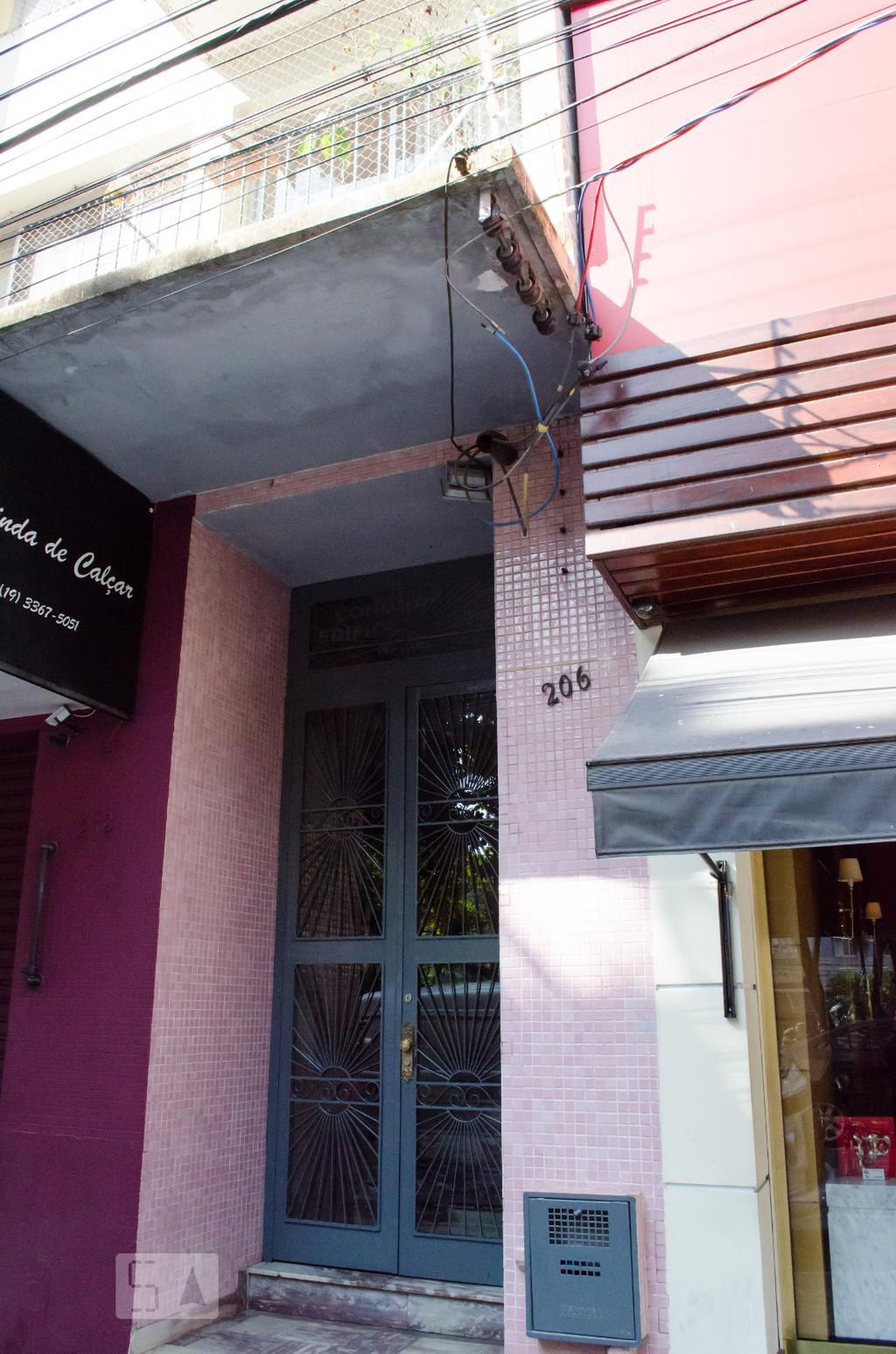 Fachada do prédio Condomínio em Avenida Doutor Thomaz Alves, 206