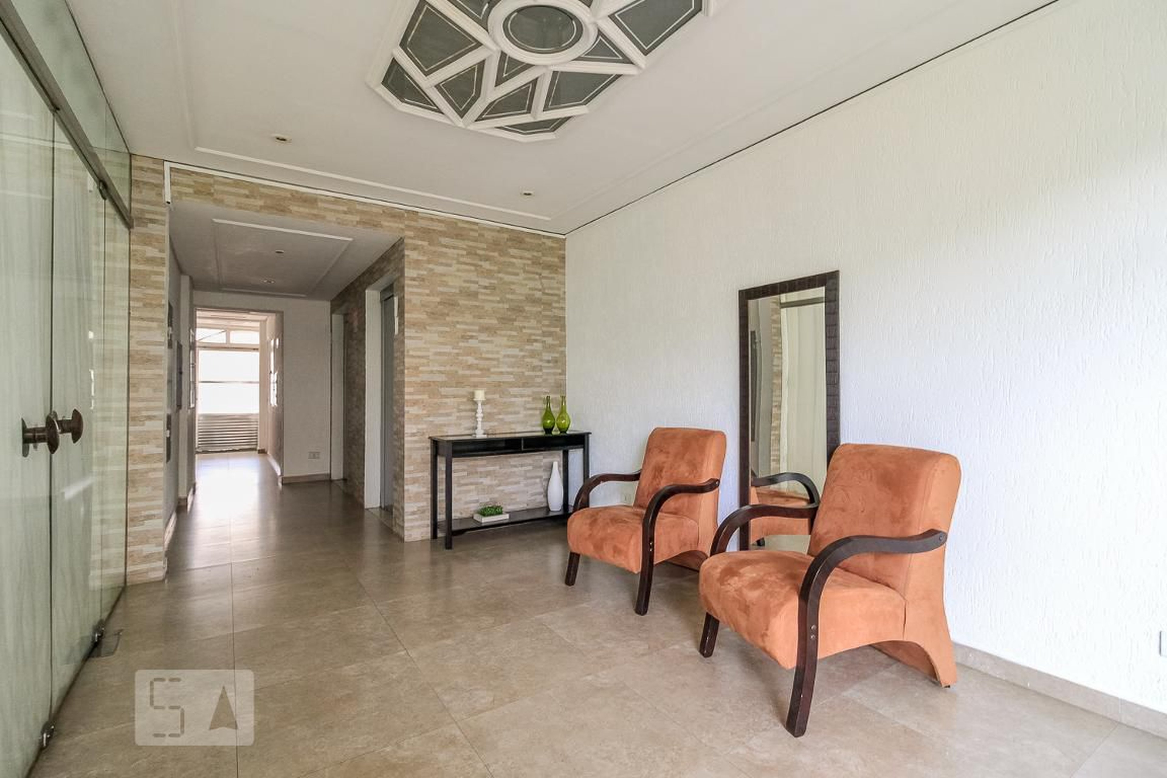 Hall - Via Appia