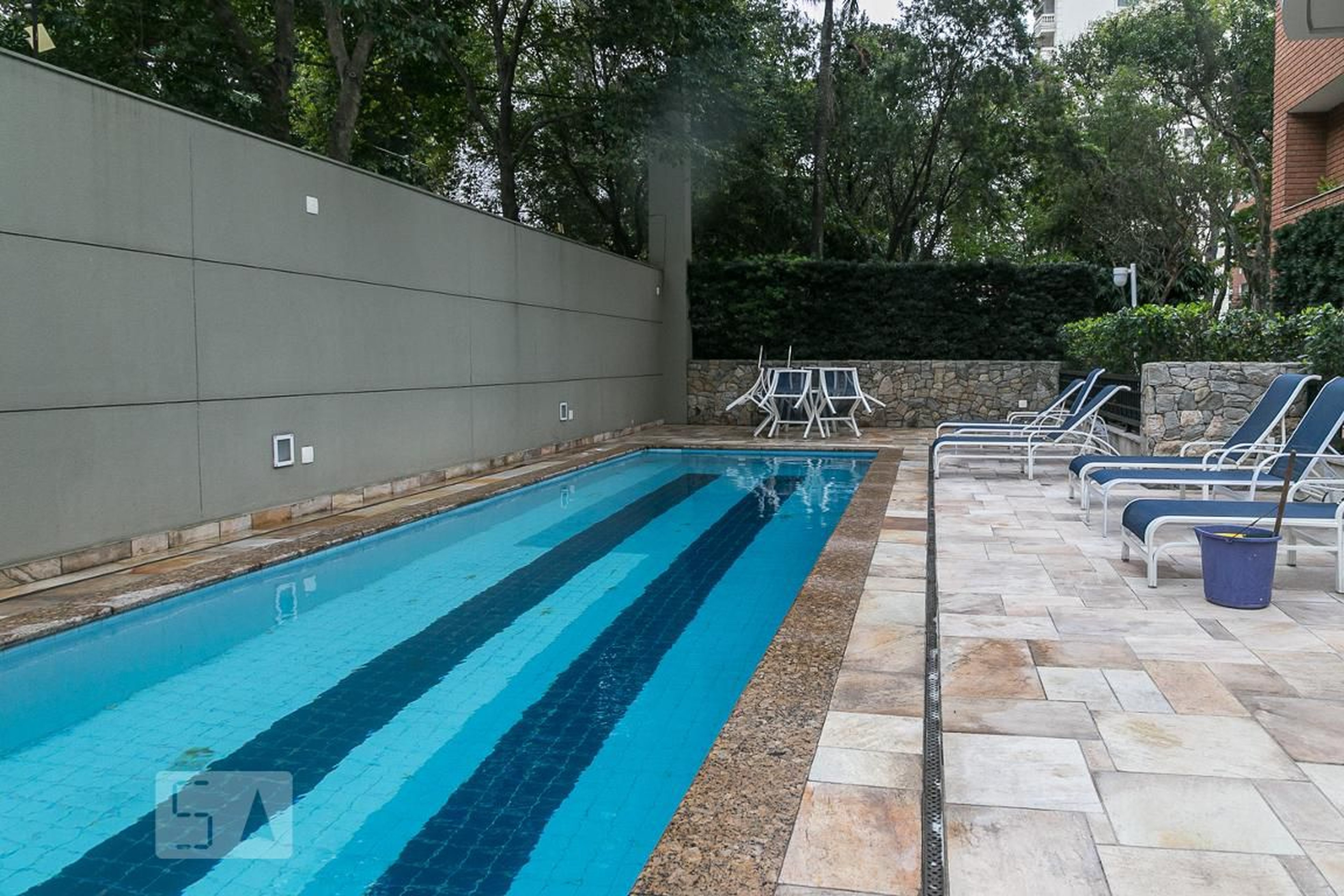 Piscina - Castel di Bari