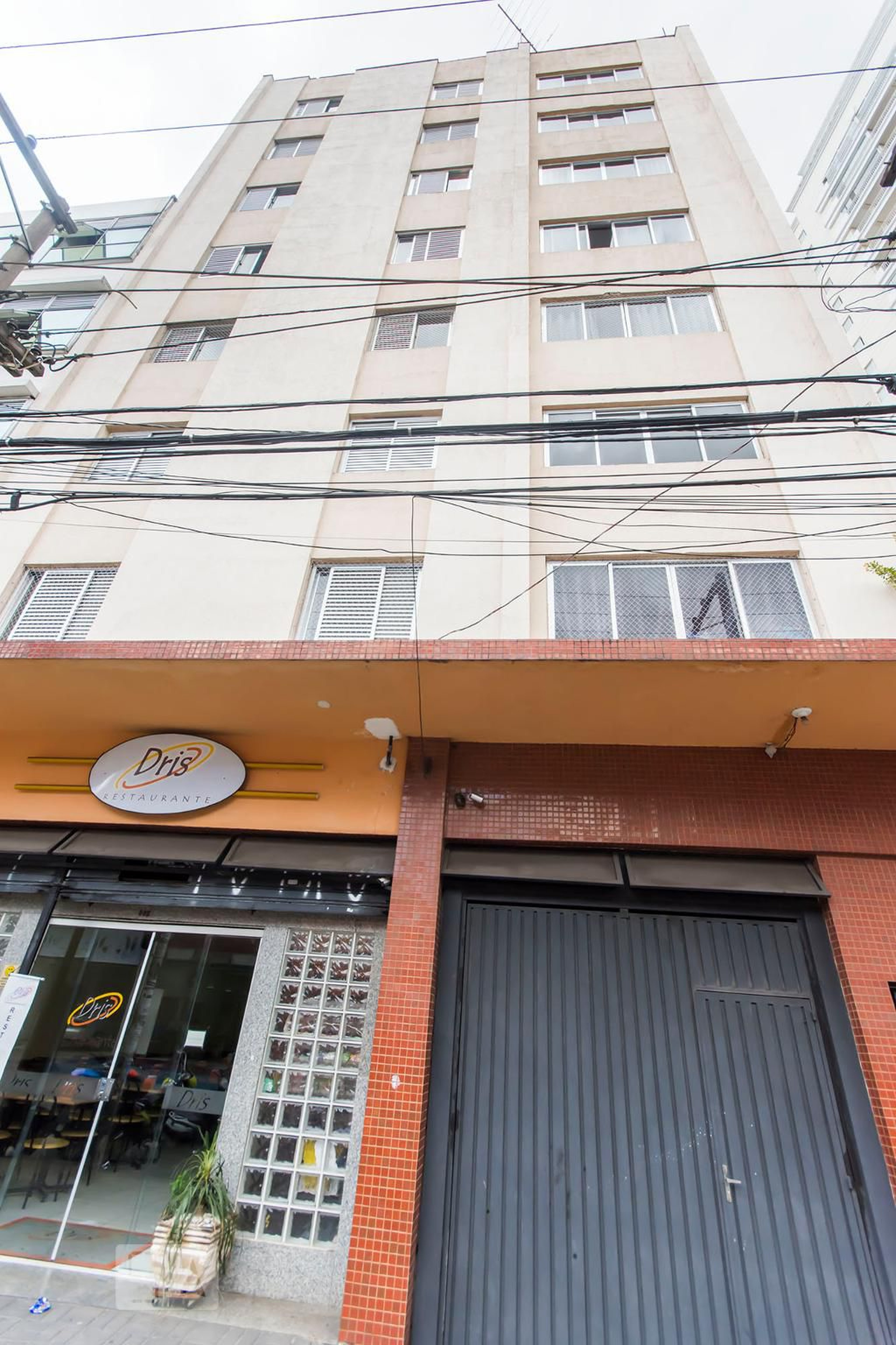 Fachada Condomínio em Rua George Smith, 315