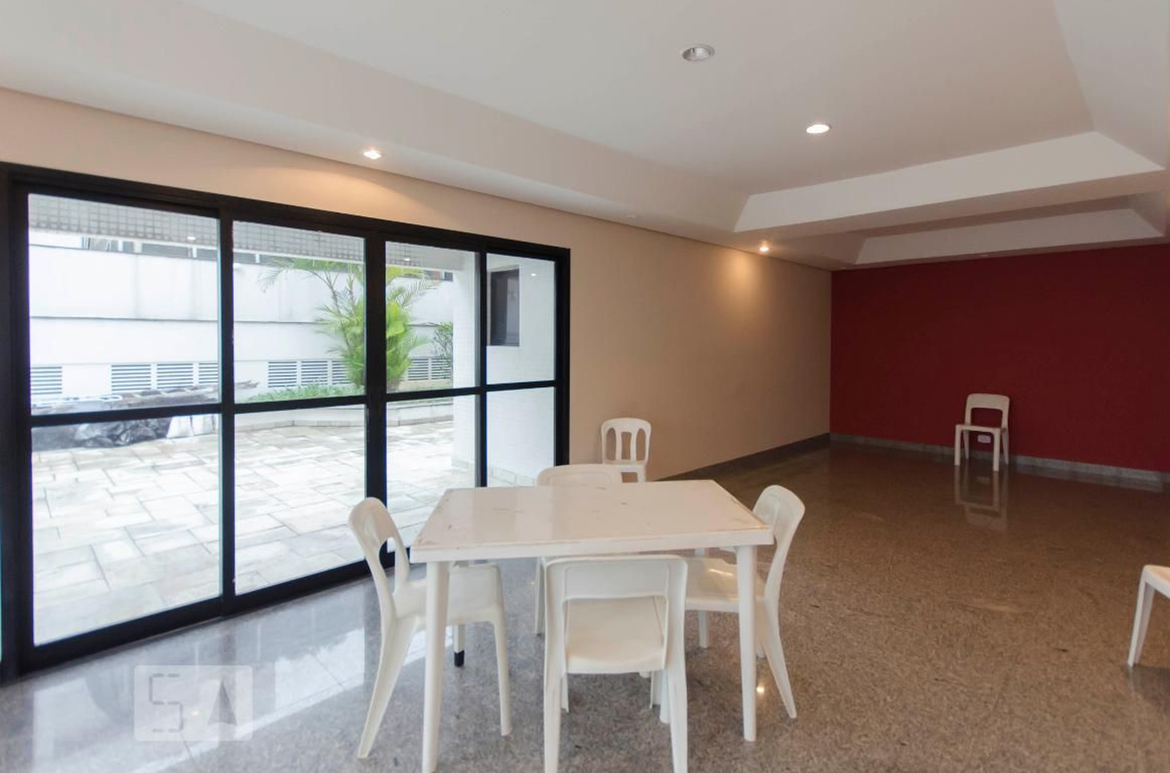 Área comum Condomínio em Rua Alfredo Pujol, 174