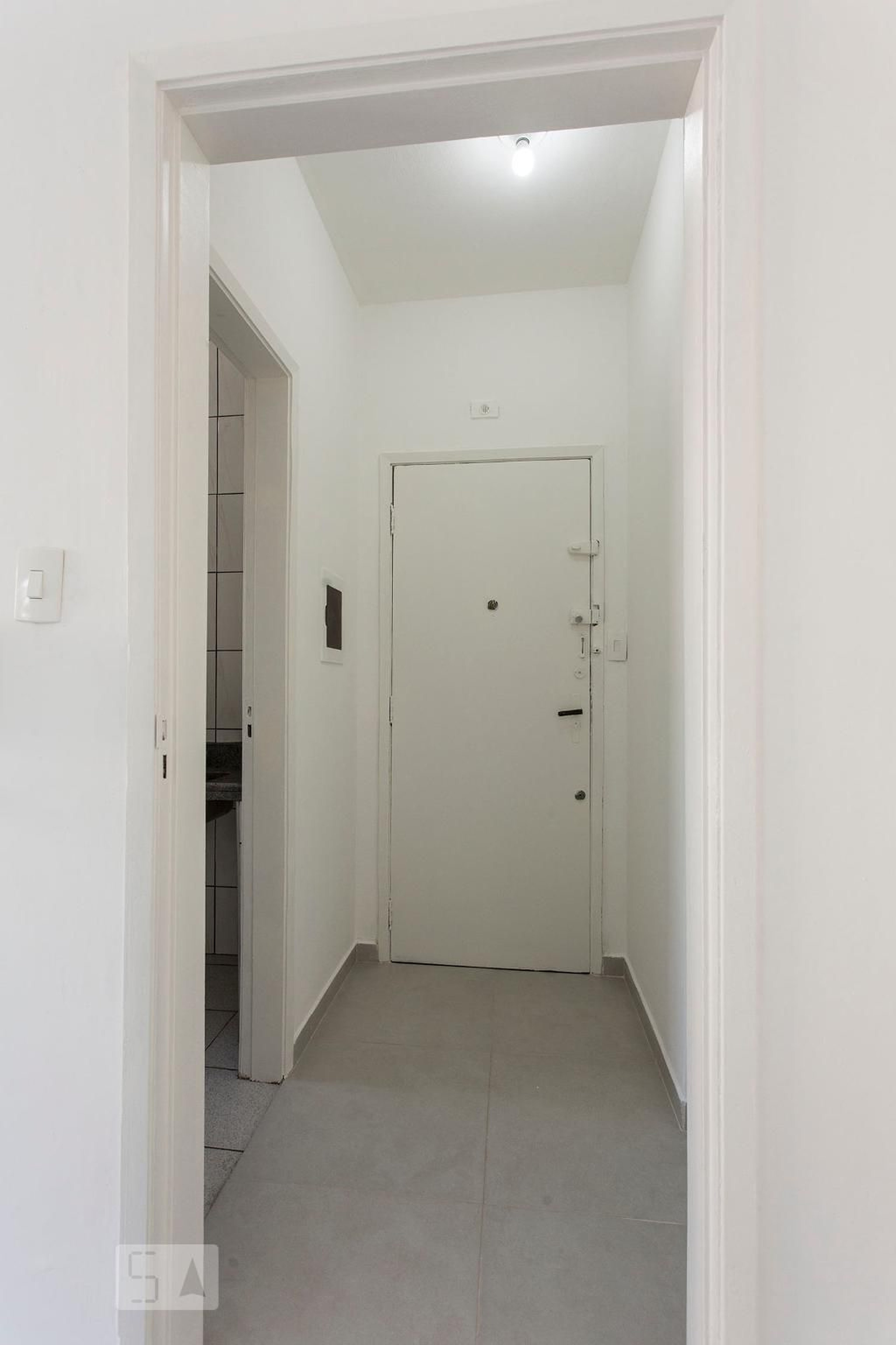 Entrada social - Edifício Maria Flávia