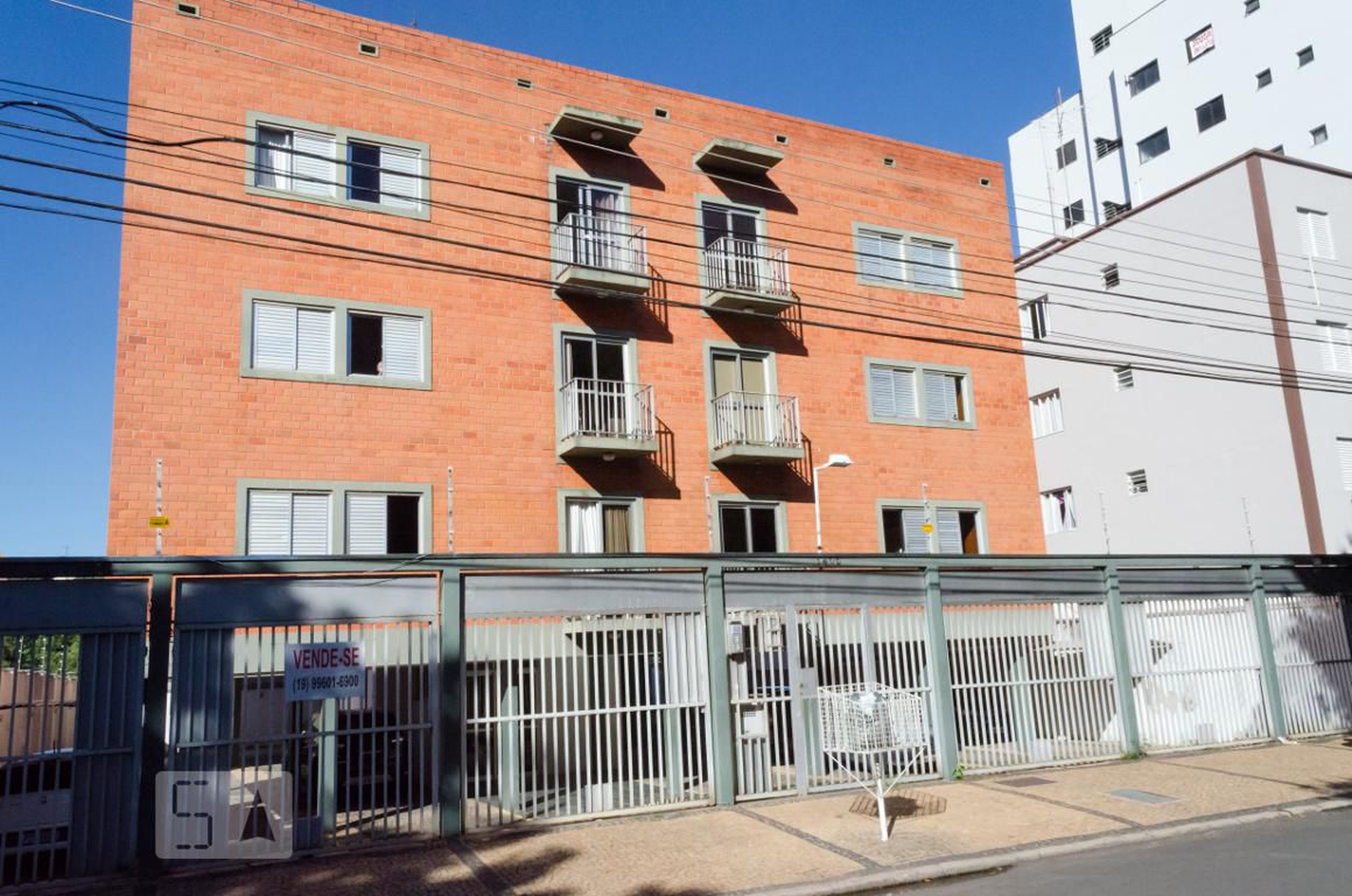 Fachada do prédio Condomínio Flamboyant