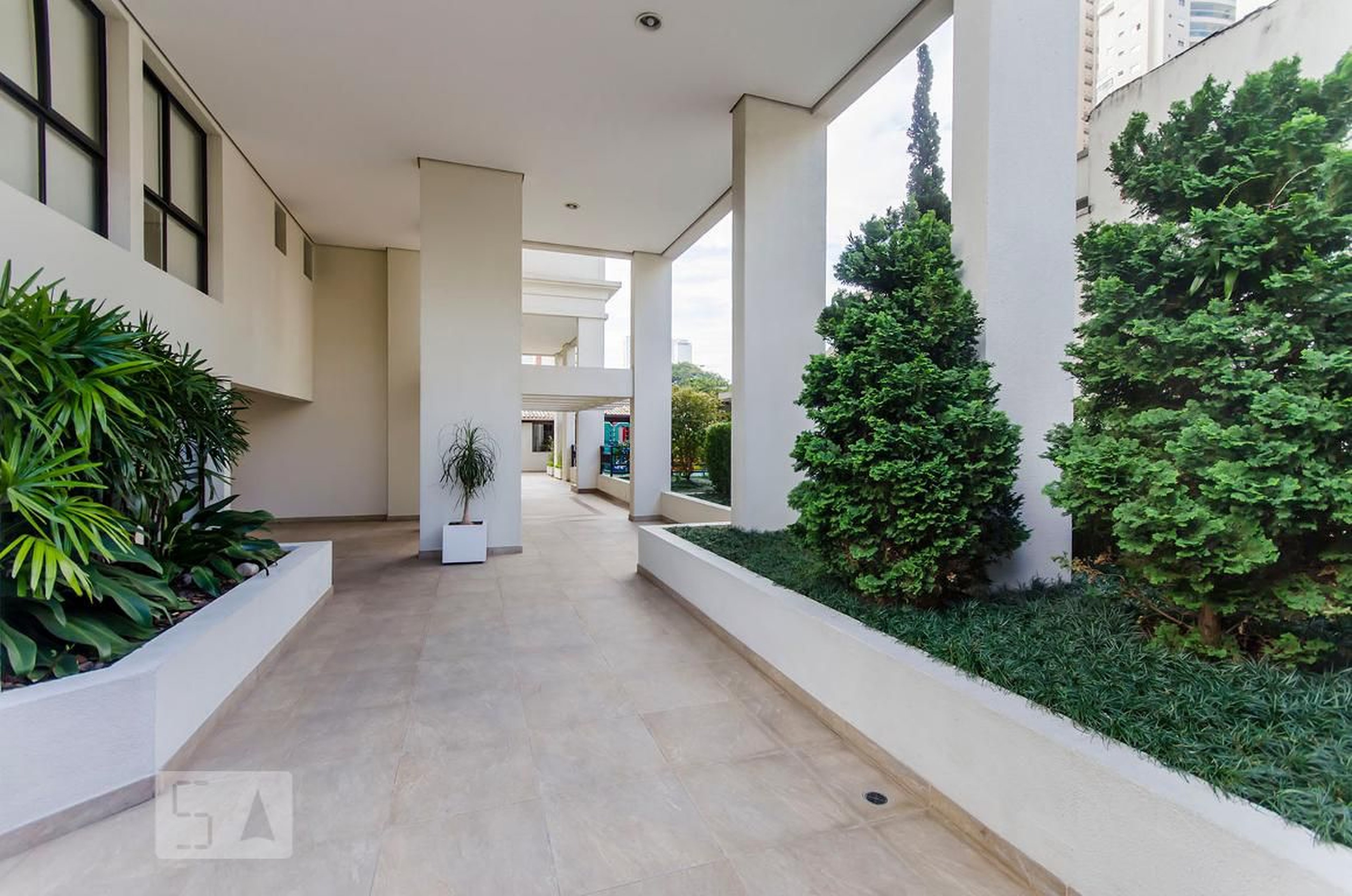 Area externa - Via Apia Vila Romana