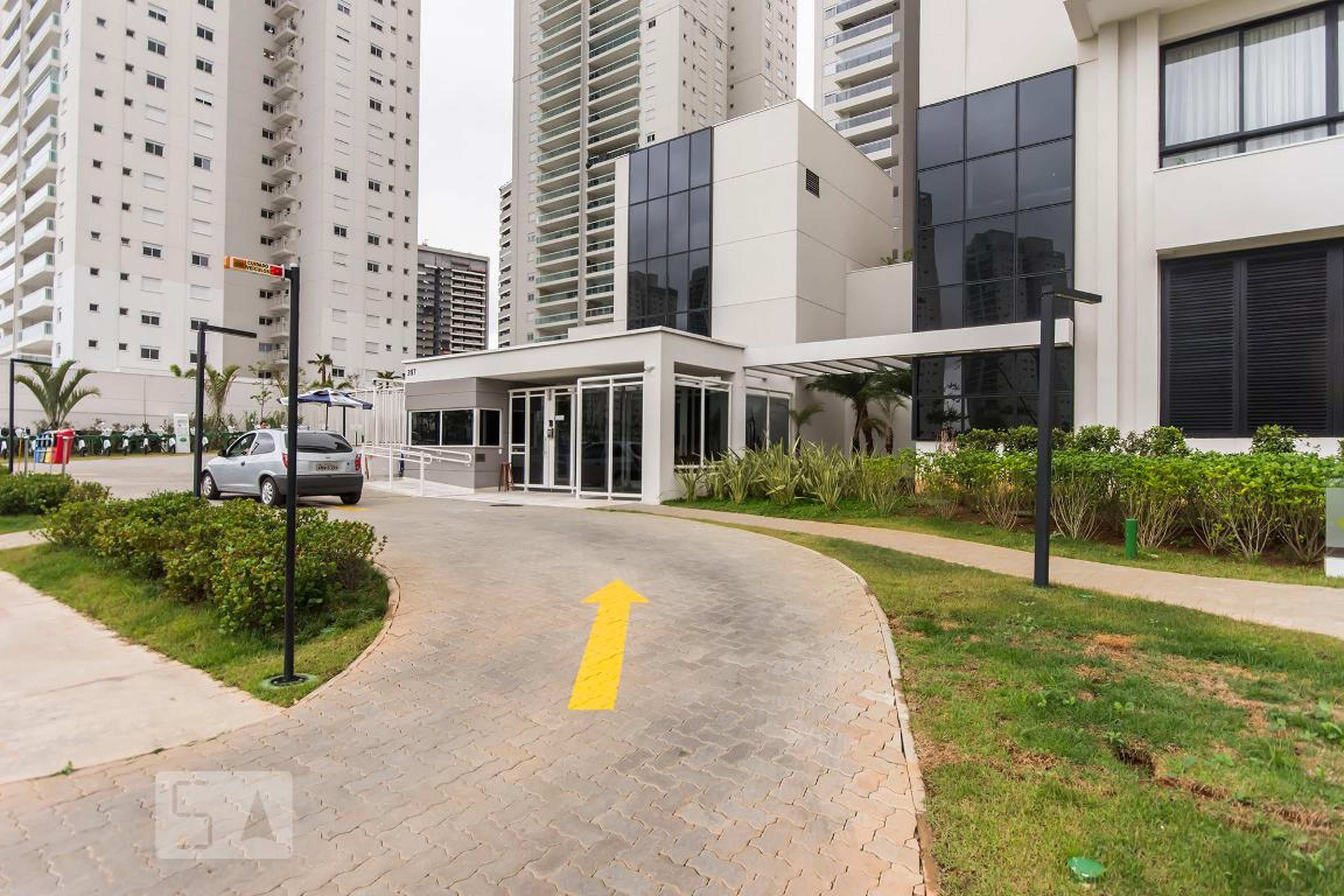 Fachada Condomínio em Avenida Nicolas Boer, 397