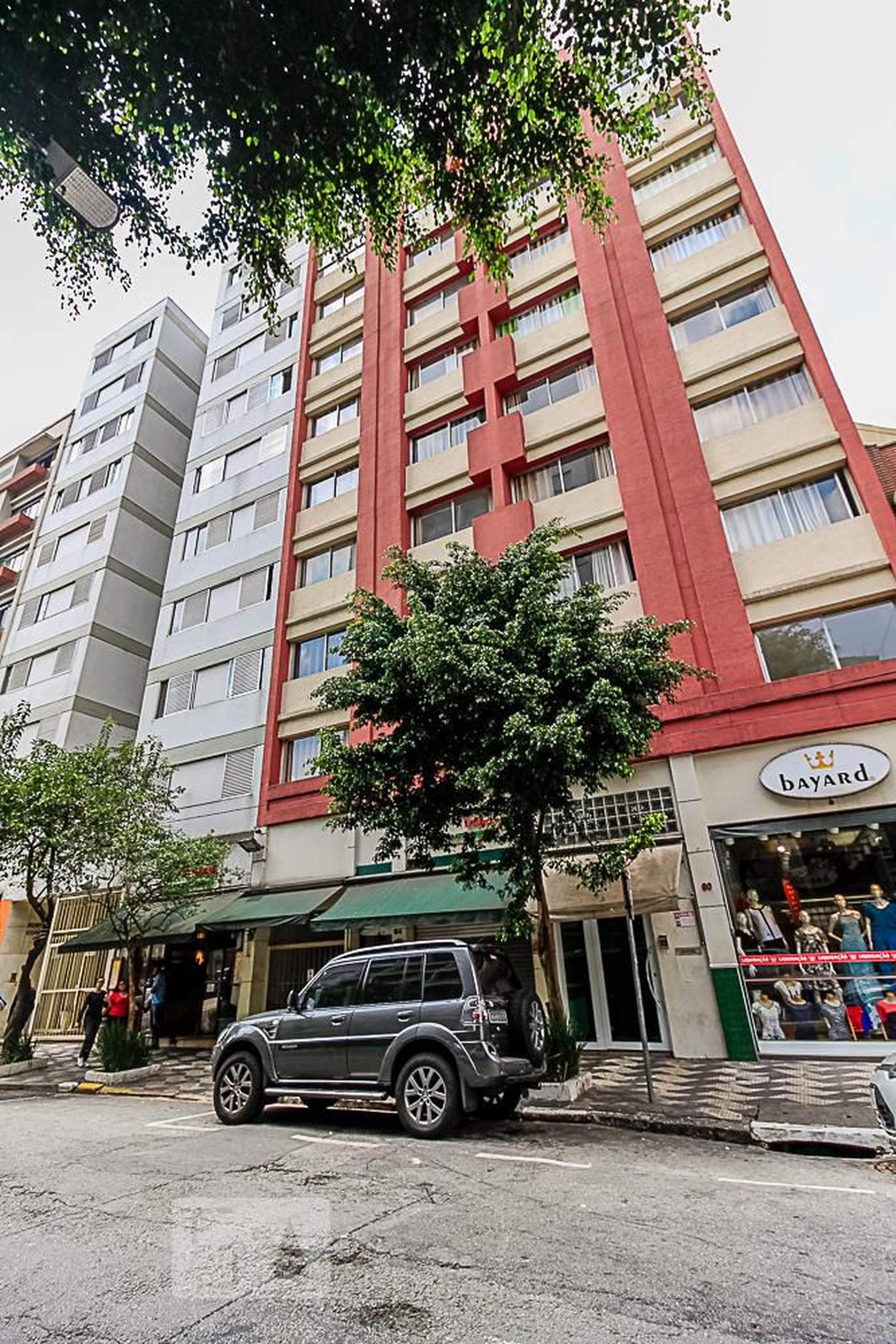 Fachada Condomínio em Rua Maria Antônia, 62