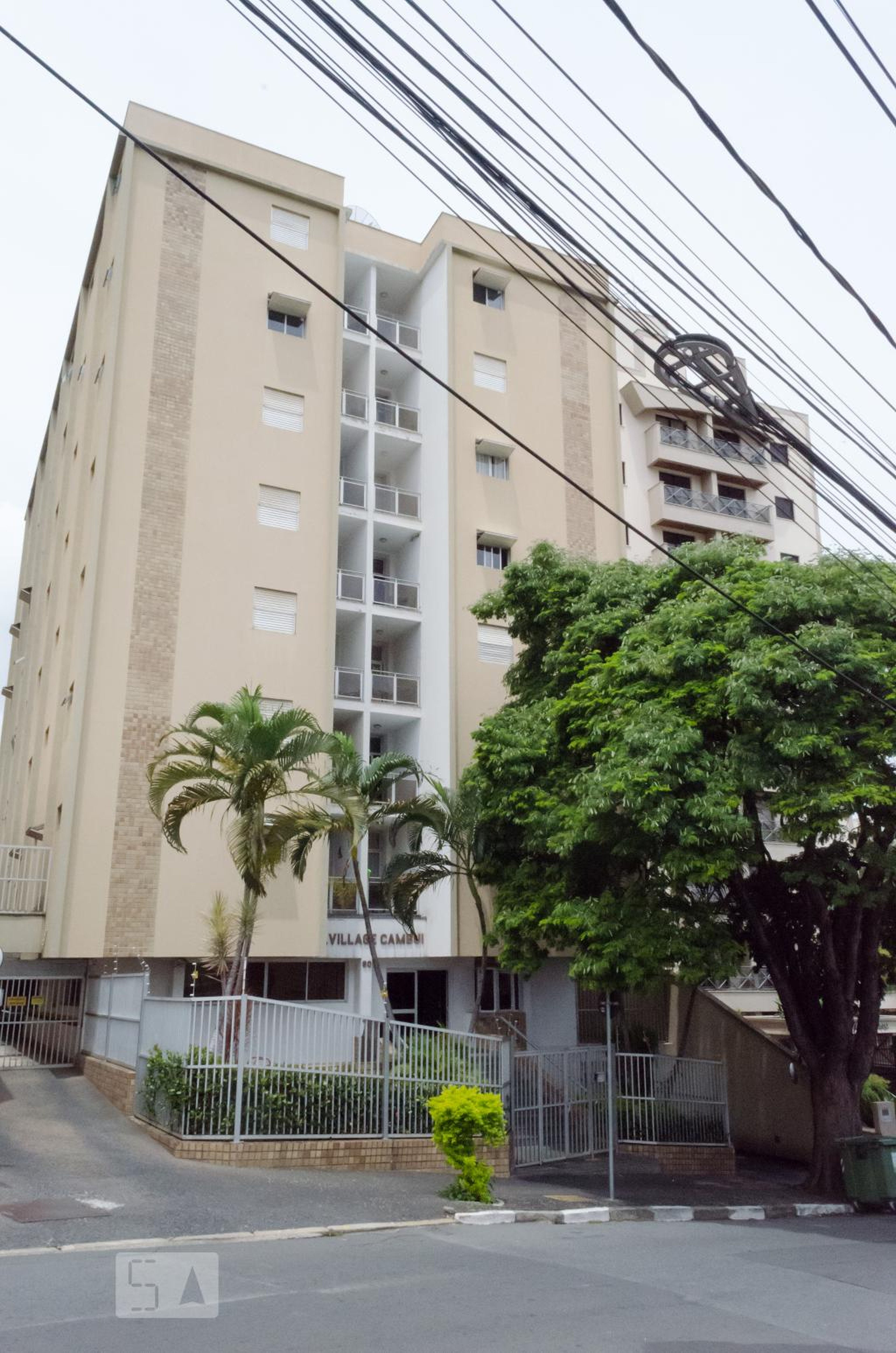 Fachada do prédio Condomínio em Rua Santos Dumont, 80