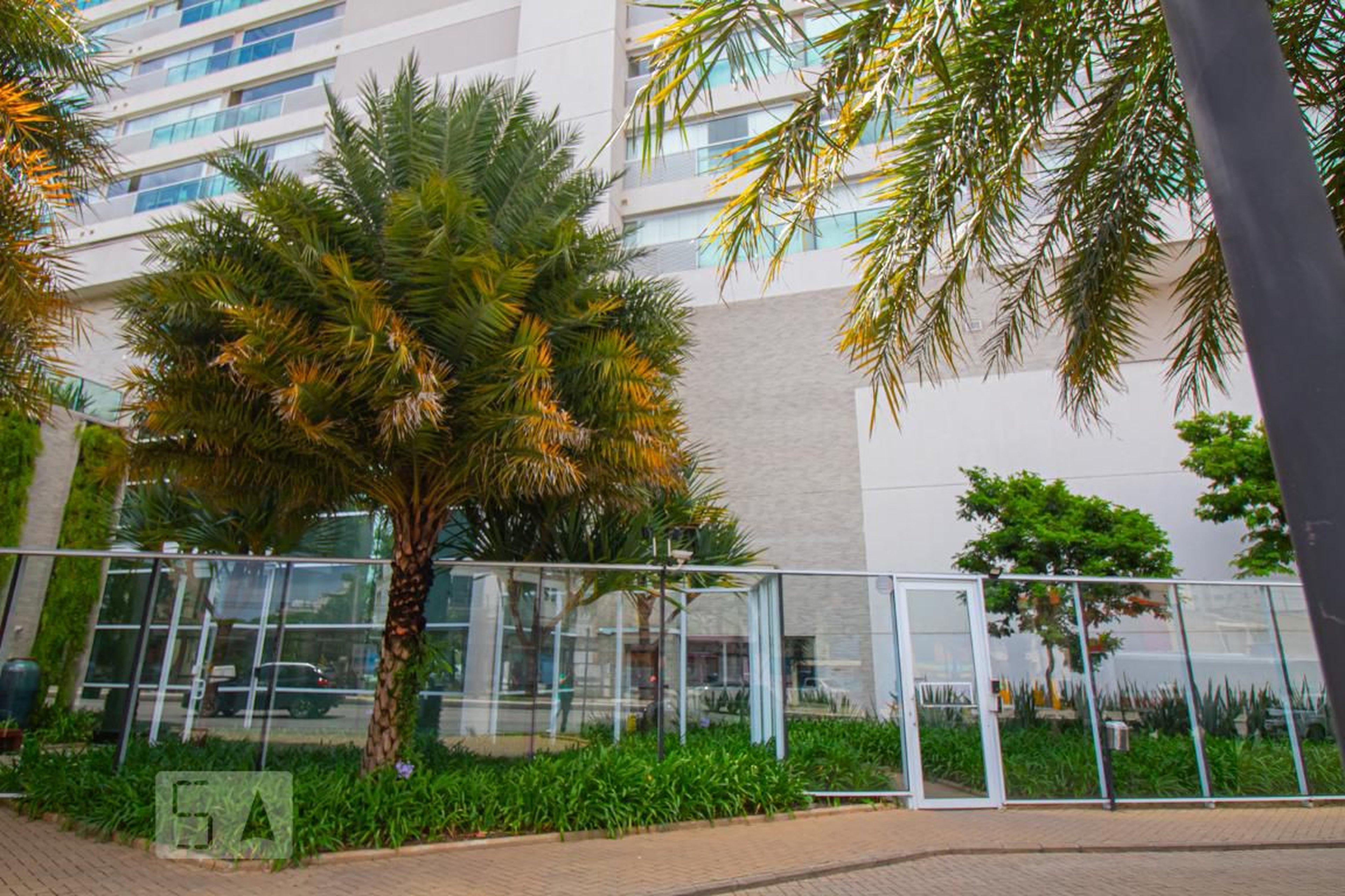 Fachada do Condomínio Condomínio Cosmopolitan High Garden