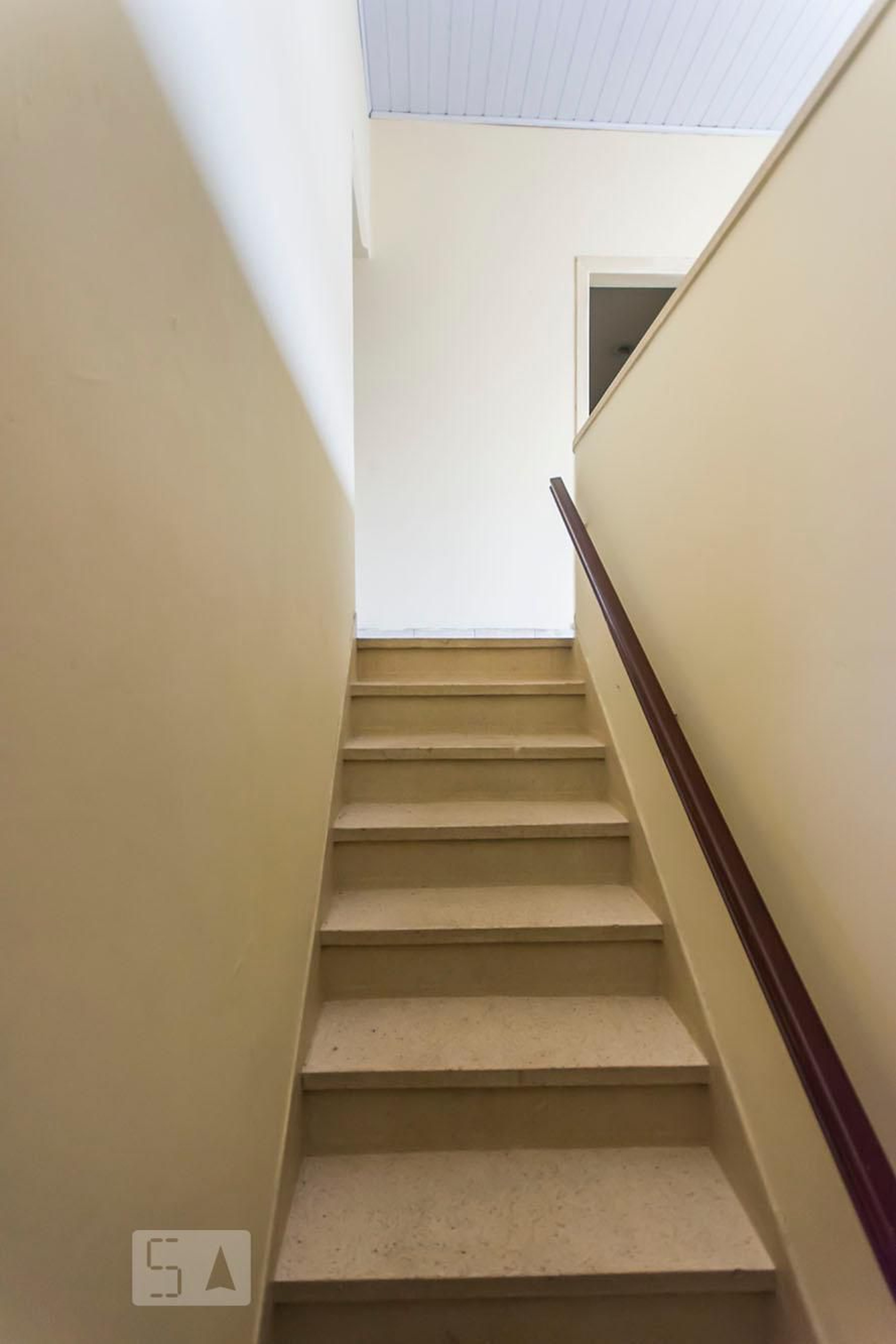 Entrada social - null