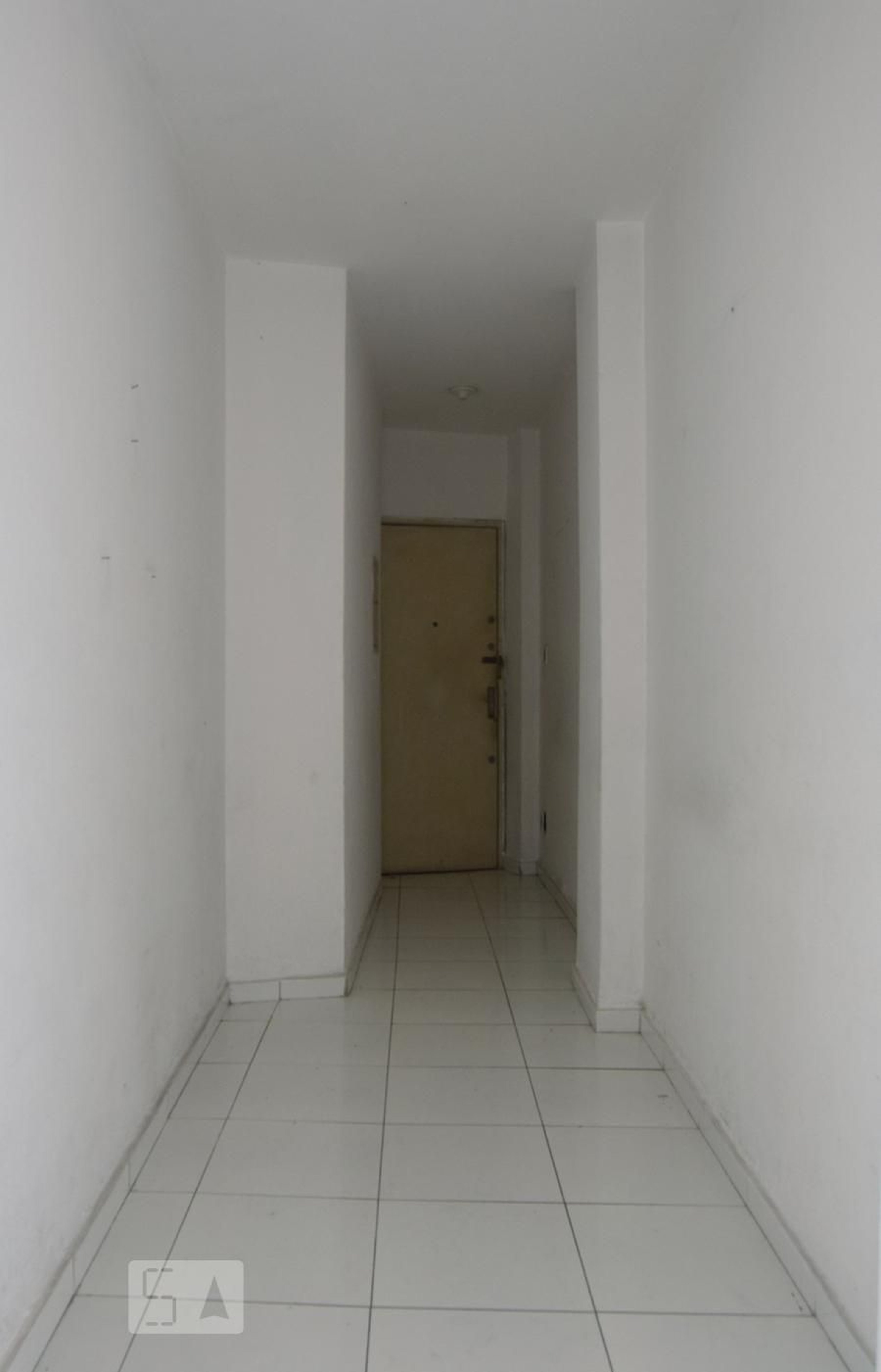 Entrada - Dina (Sara Nimi)