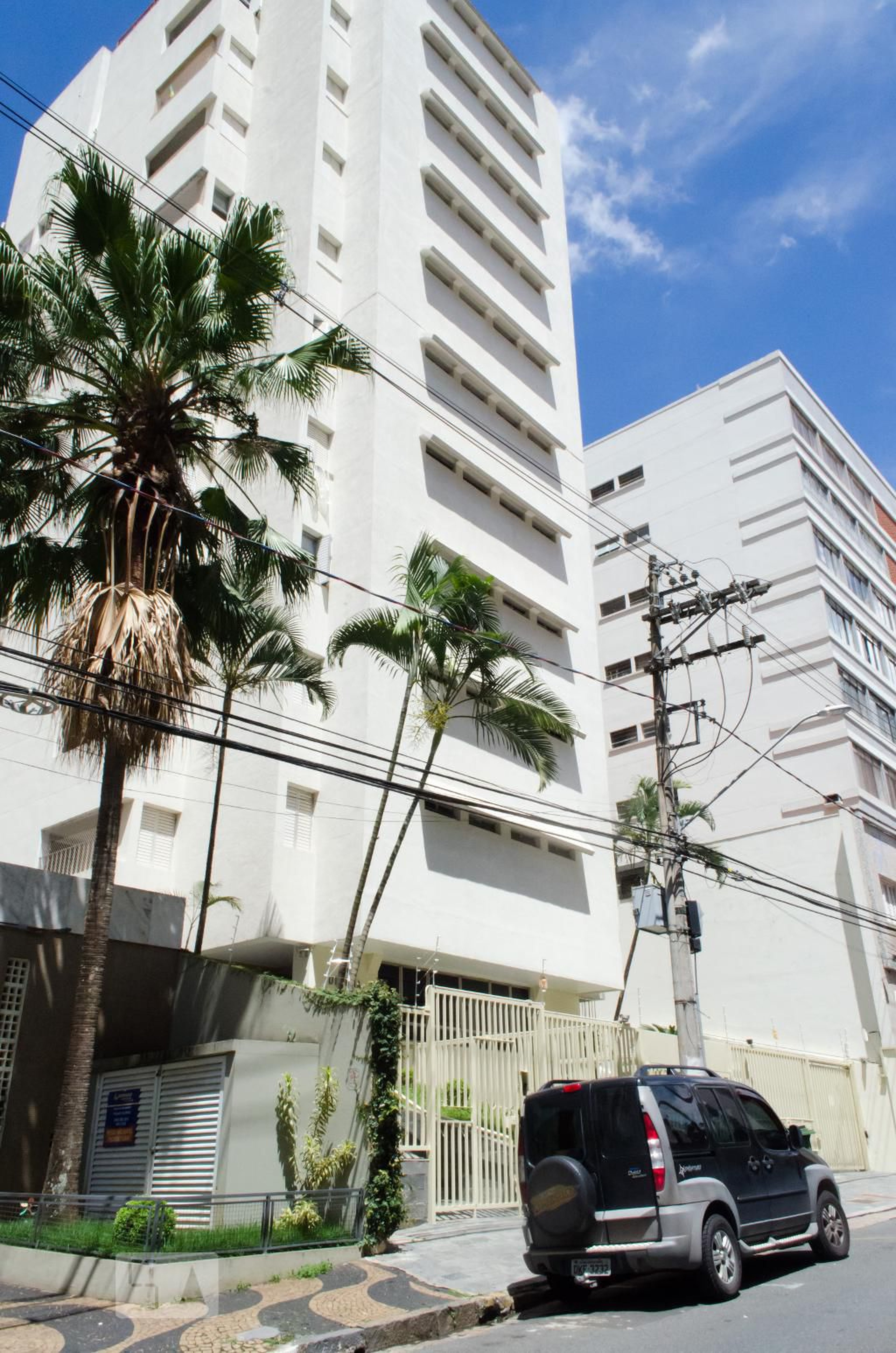 Fachada do prédio Condomínio em Rua Padre Vieira, 970