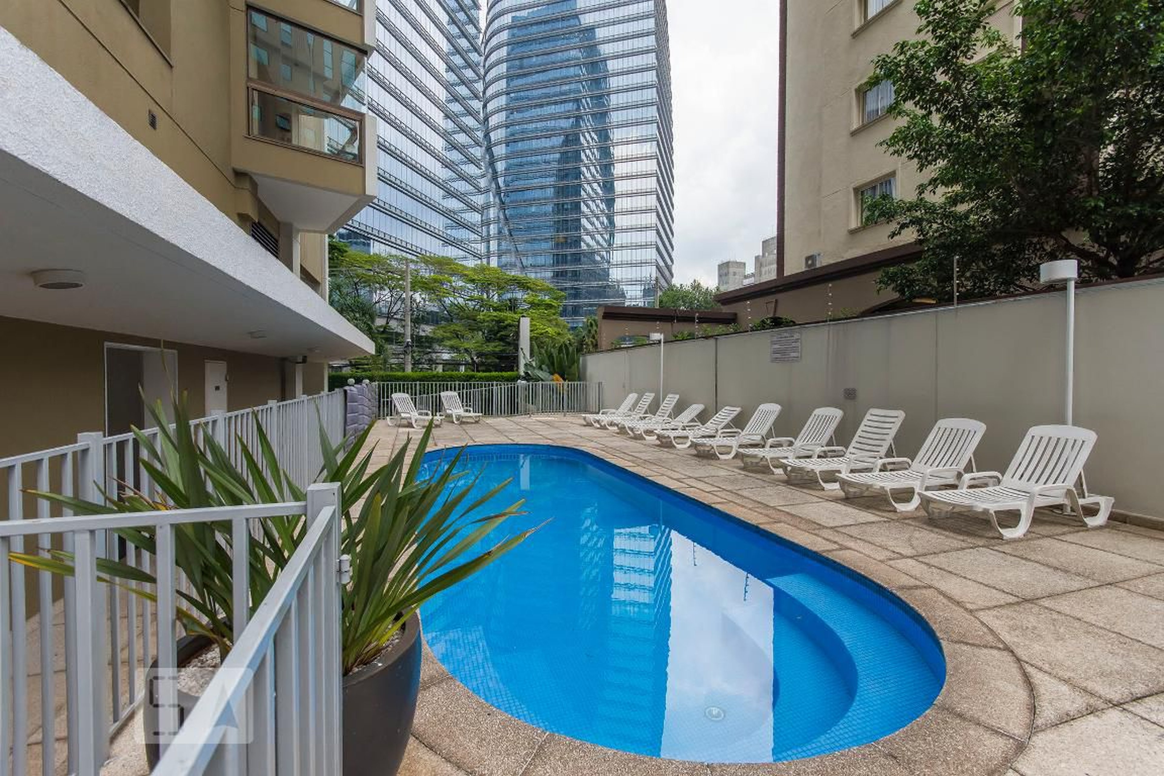 Piscina infantil - Edifício Edge