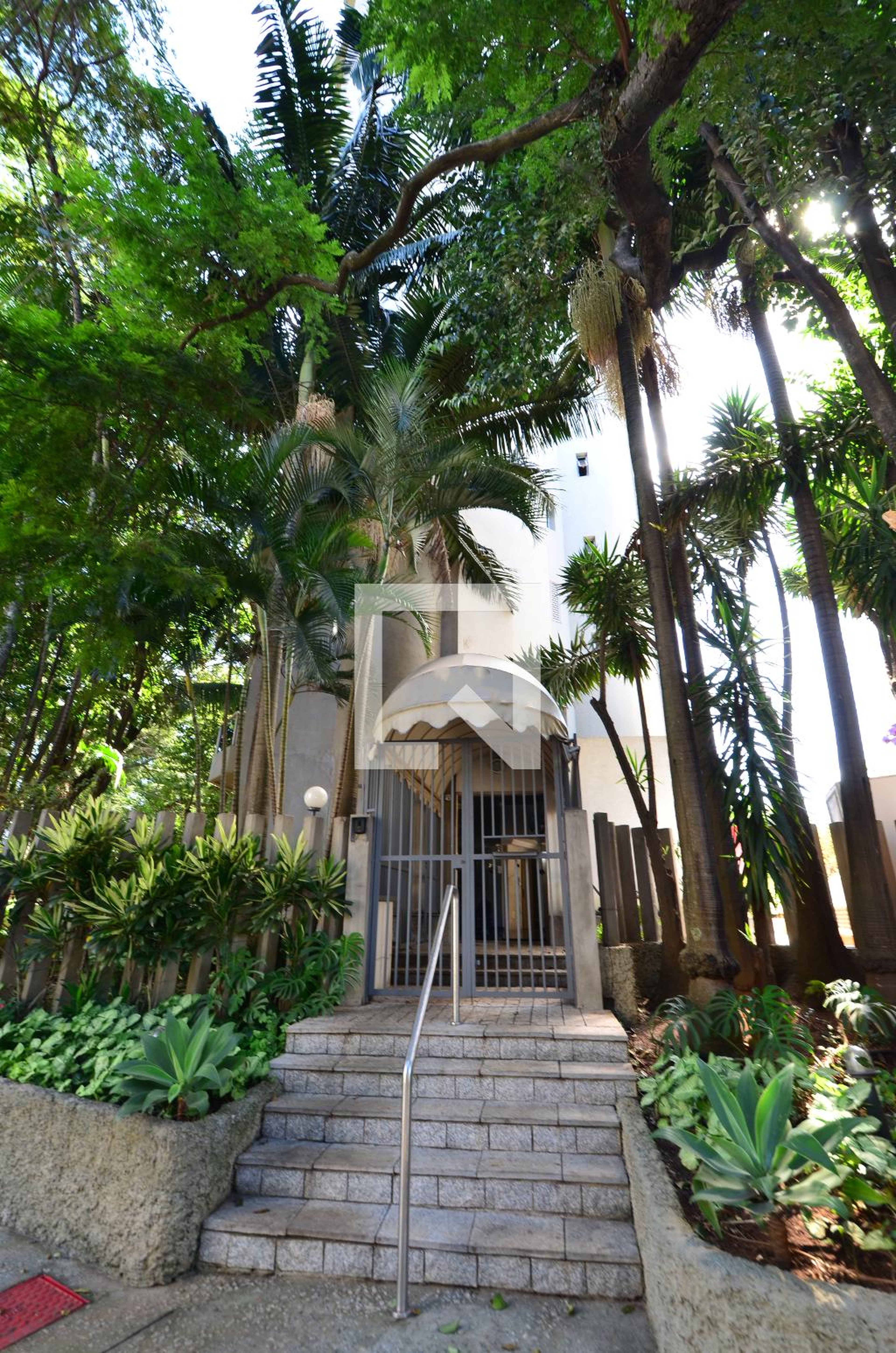 Fachada do Prédio Edifício Quasar