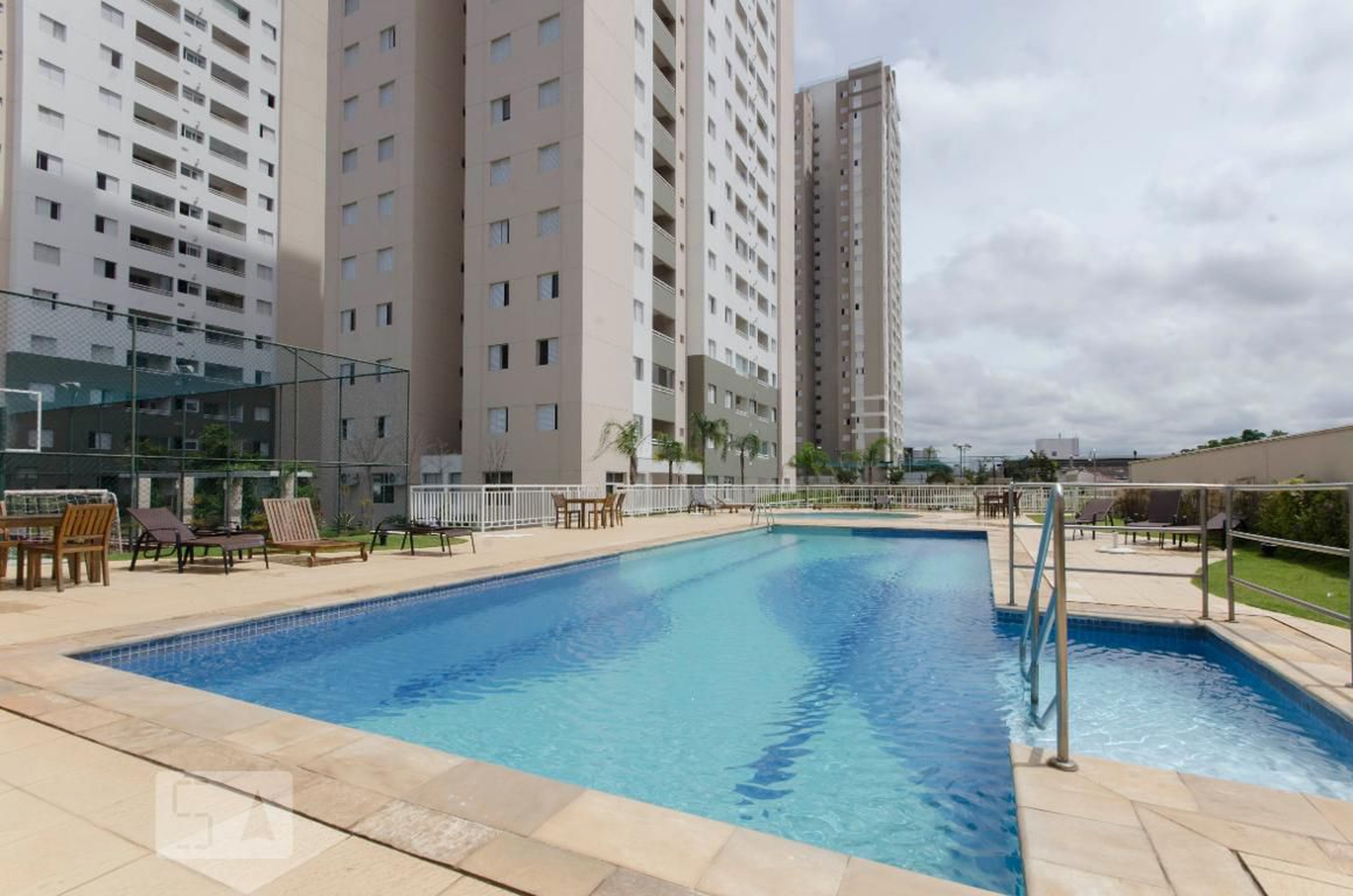 Piscina - Jardim dos Girassóis