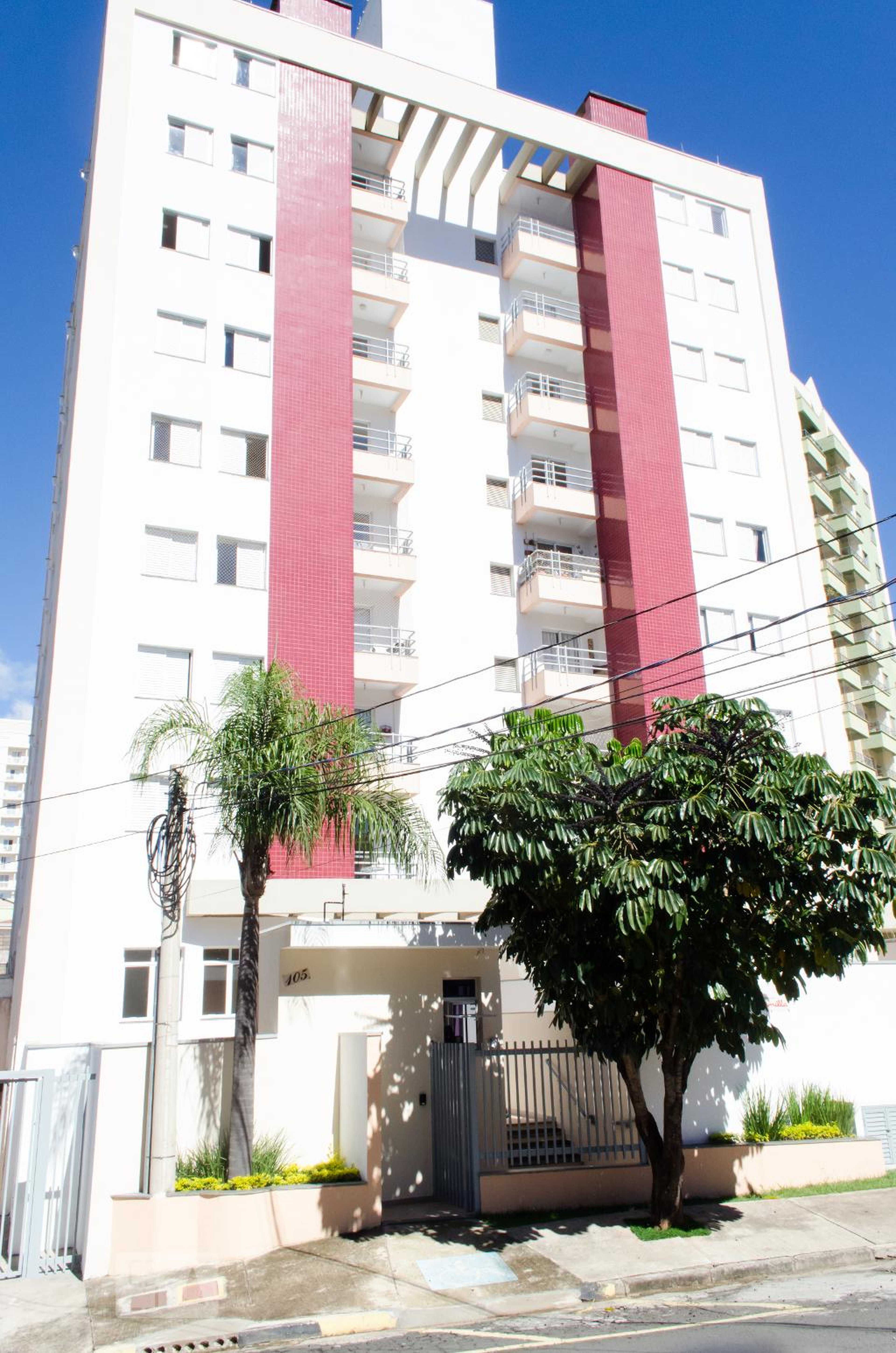 Fachada do prédio Condomínio em Rua Januário Magna, 200