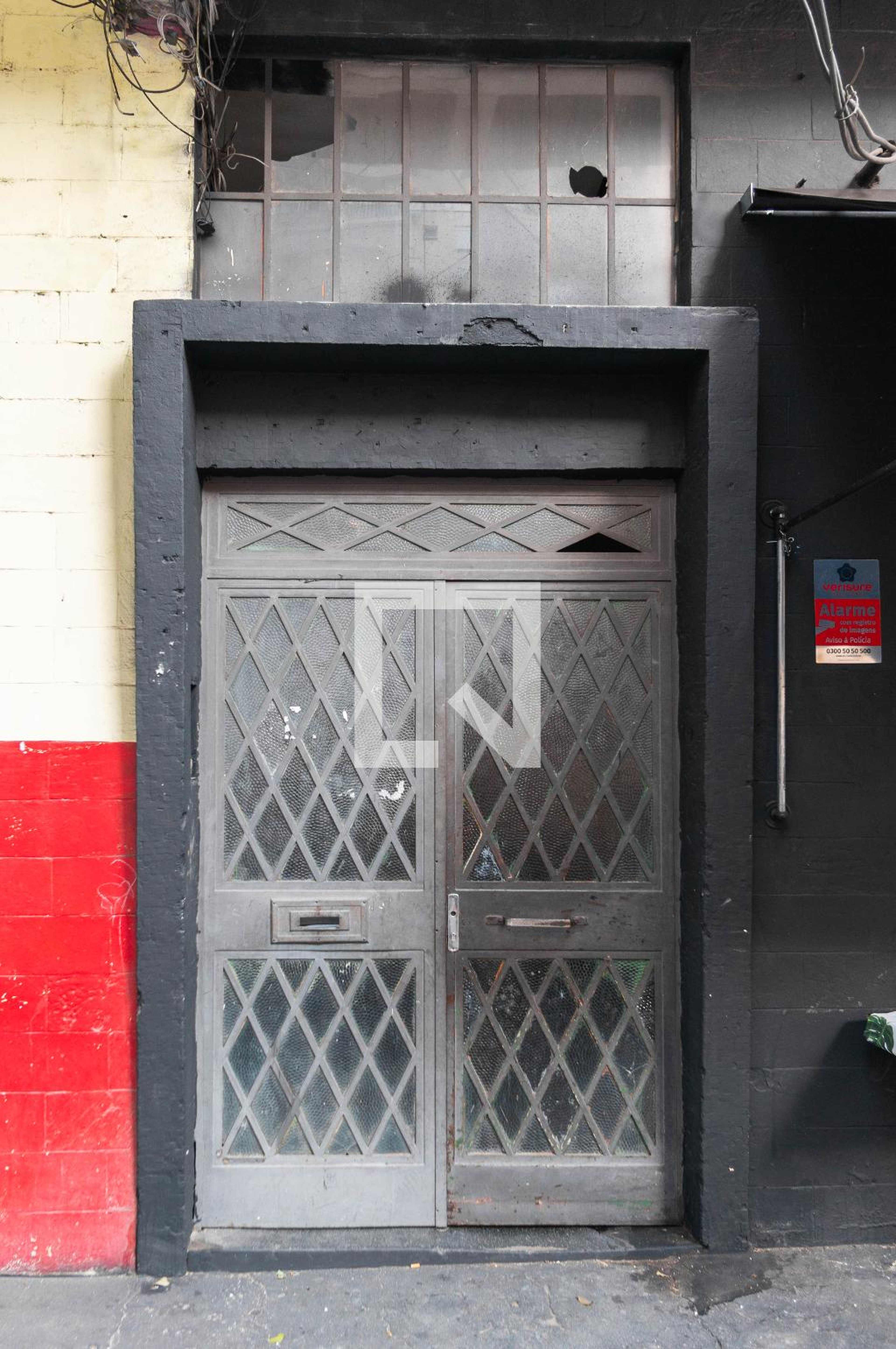 Fachada Condomínio em R. Marambaia, 158