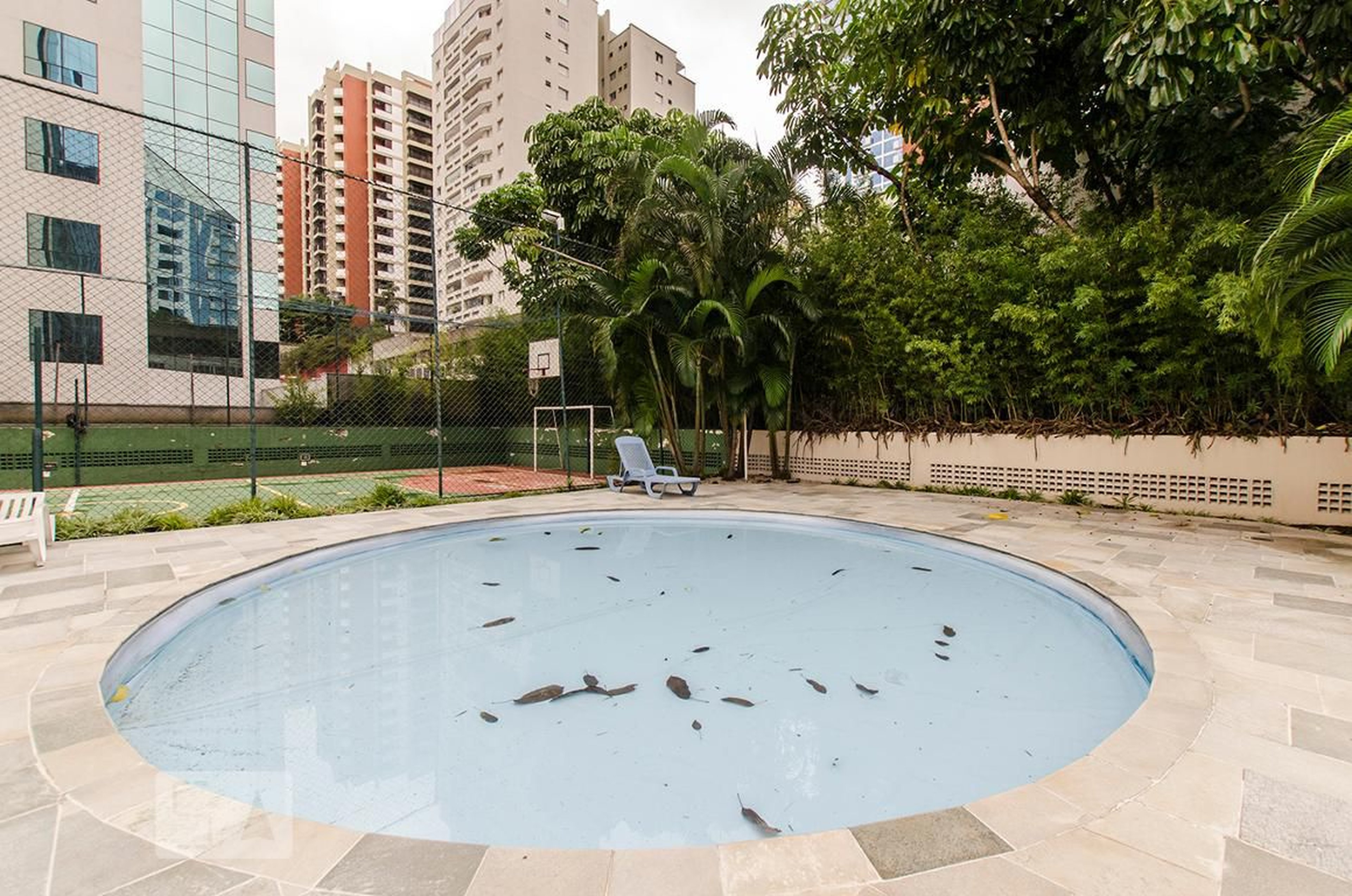 Piscina infantil - Edifício De Ville