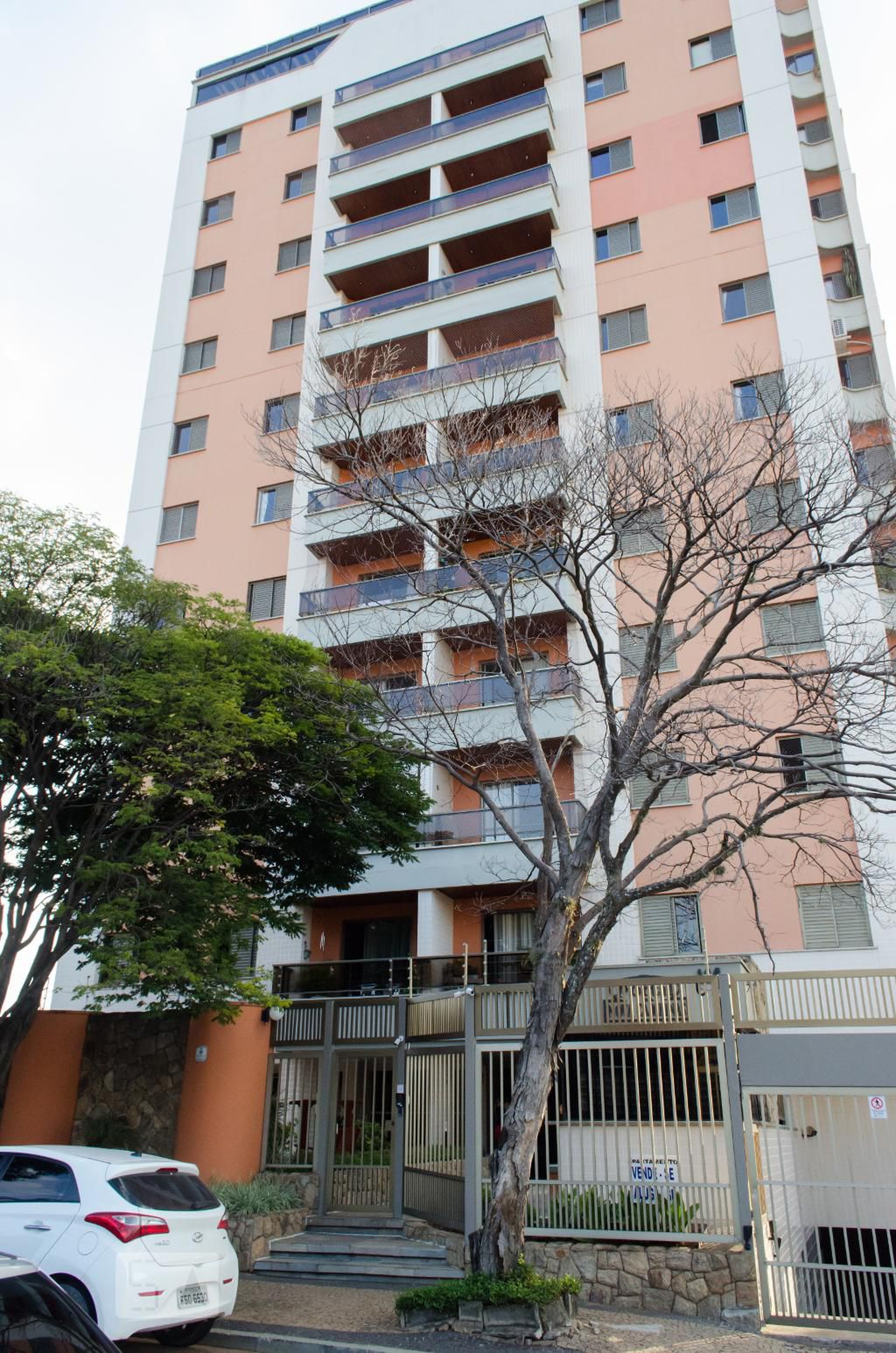 Fachada do prédio Condomínio em Rua Orlando Fagnani, 144