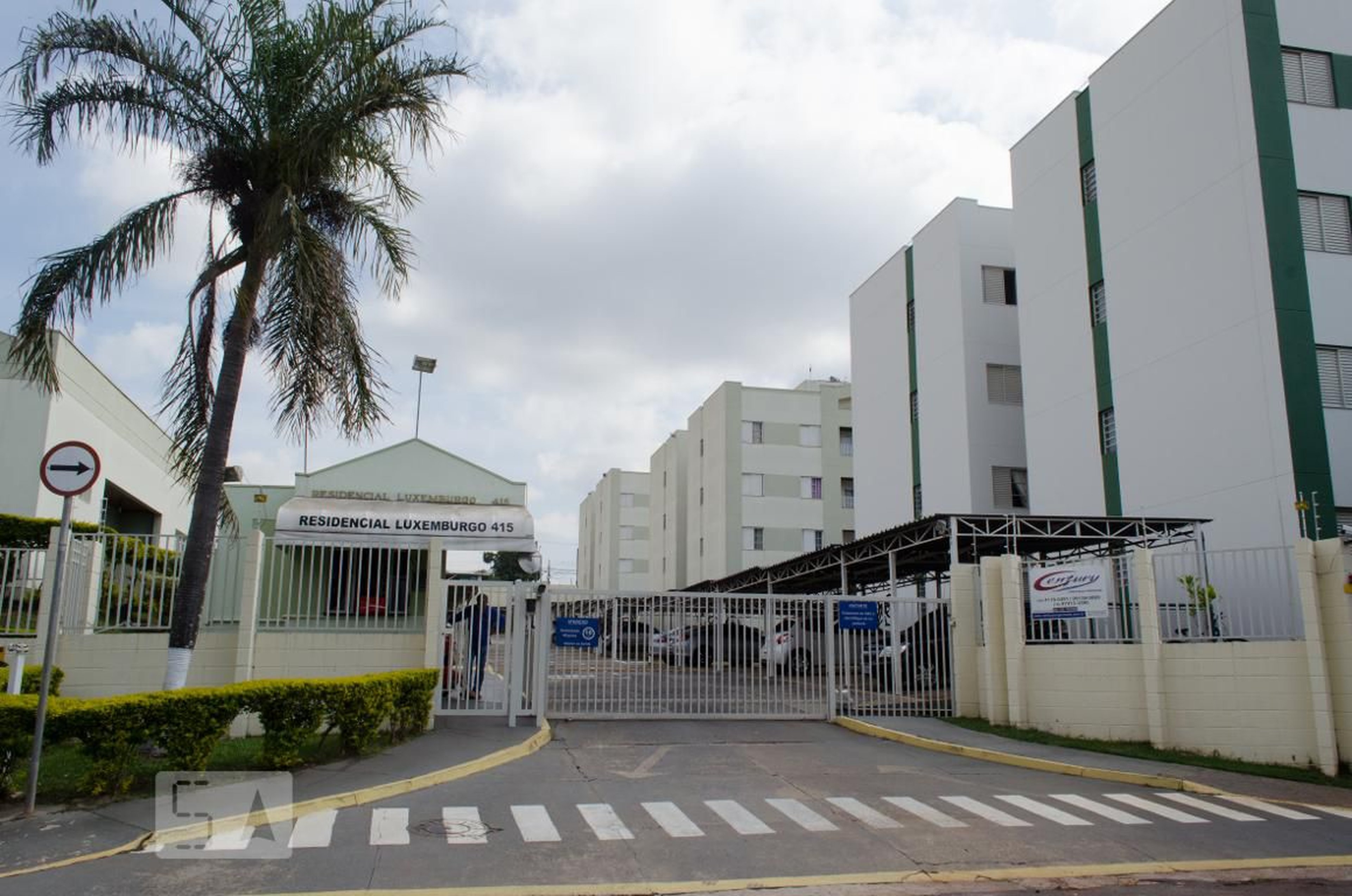 Fachada do prédio Condomínio Luxemburgo
