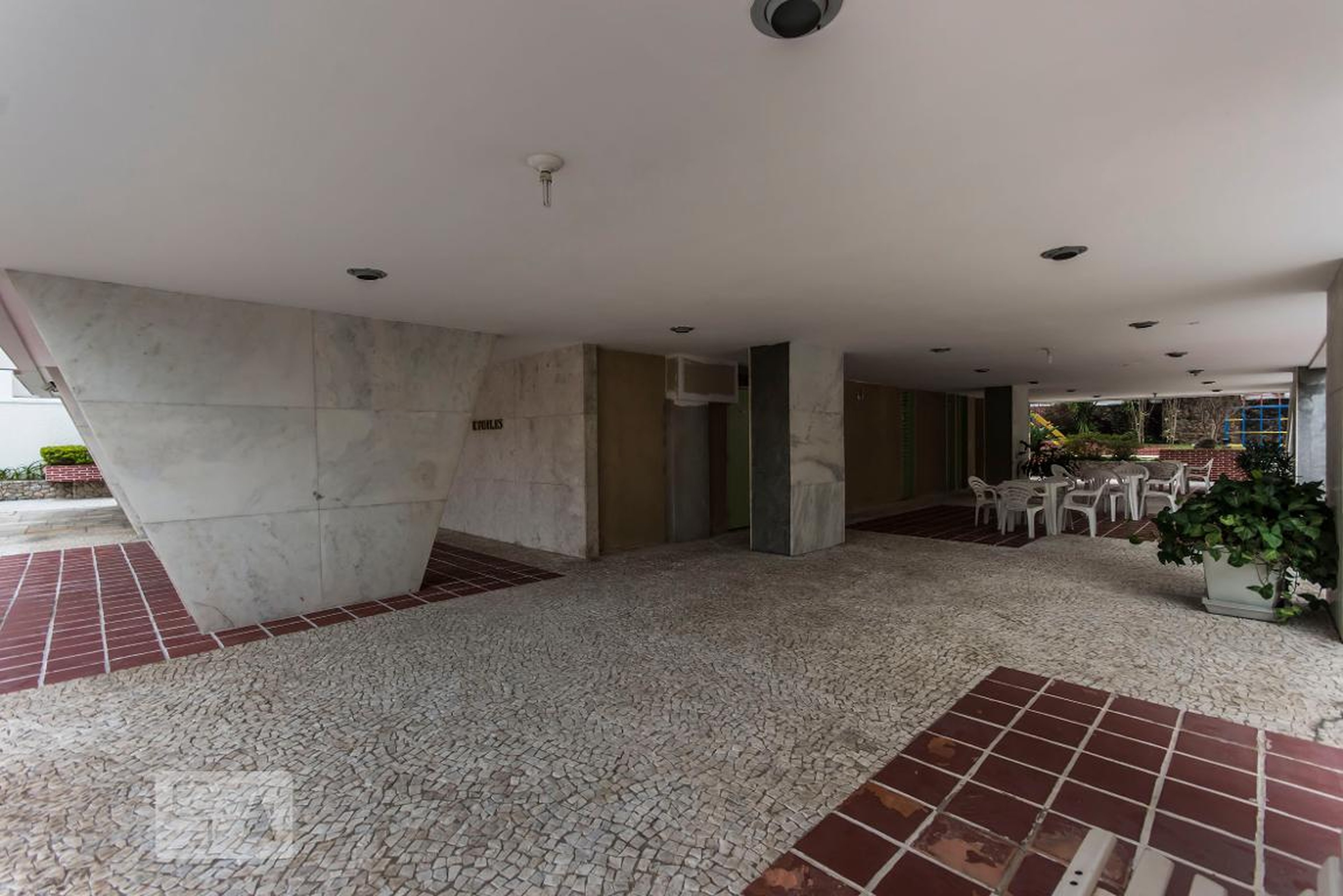 Area externa - Ed.Maison Des Etoiles