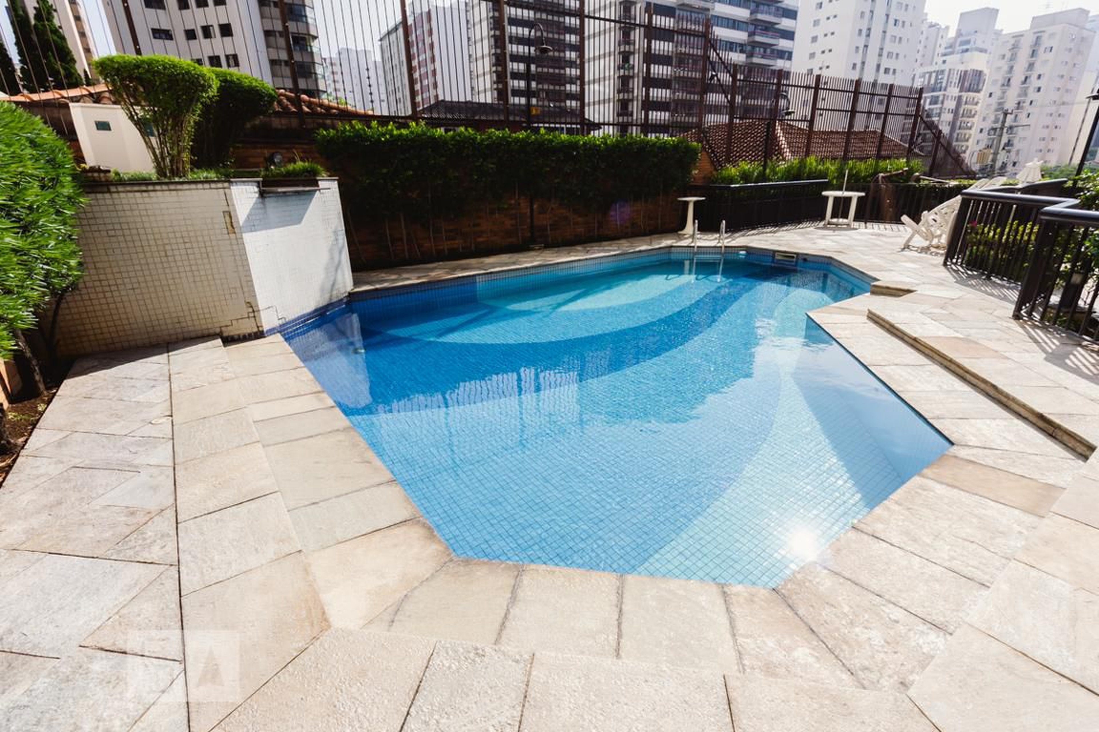 Piscina - Mansão Billie Holiday