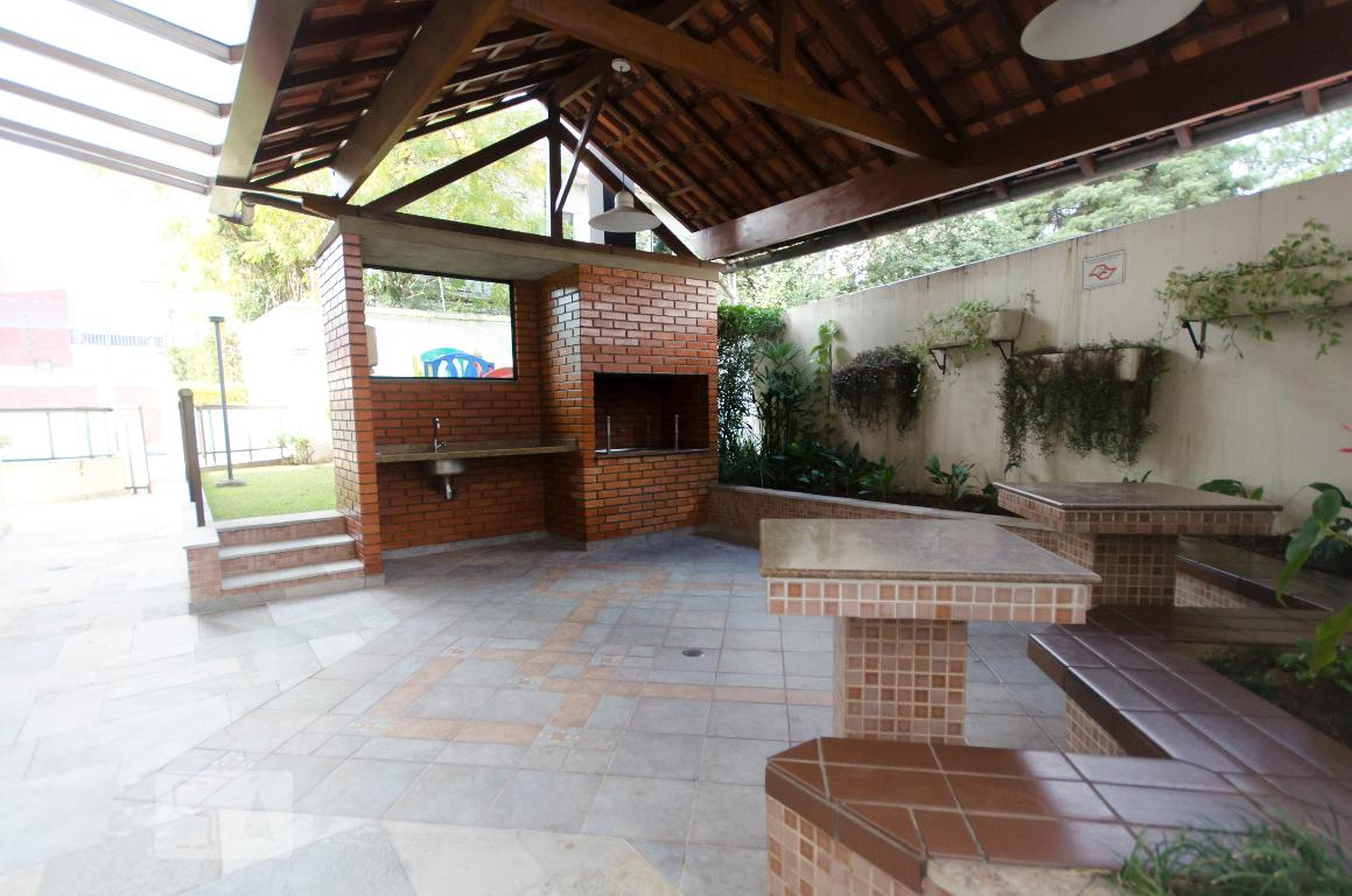 Churrasqueira - Edifício Esmeralda Fernanda