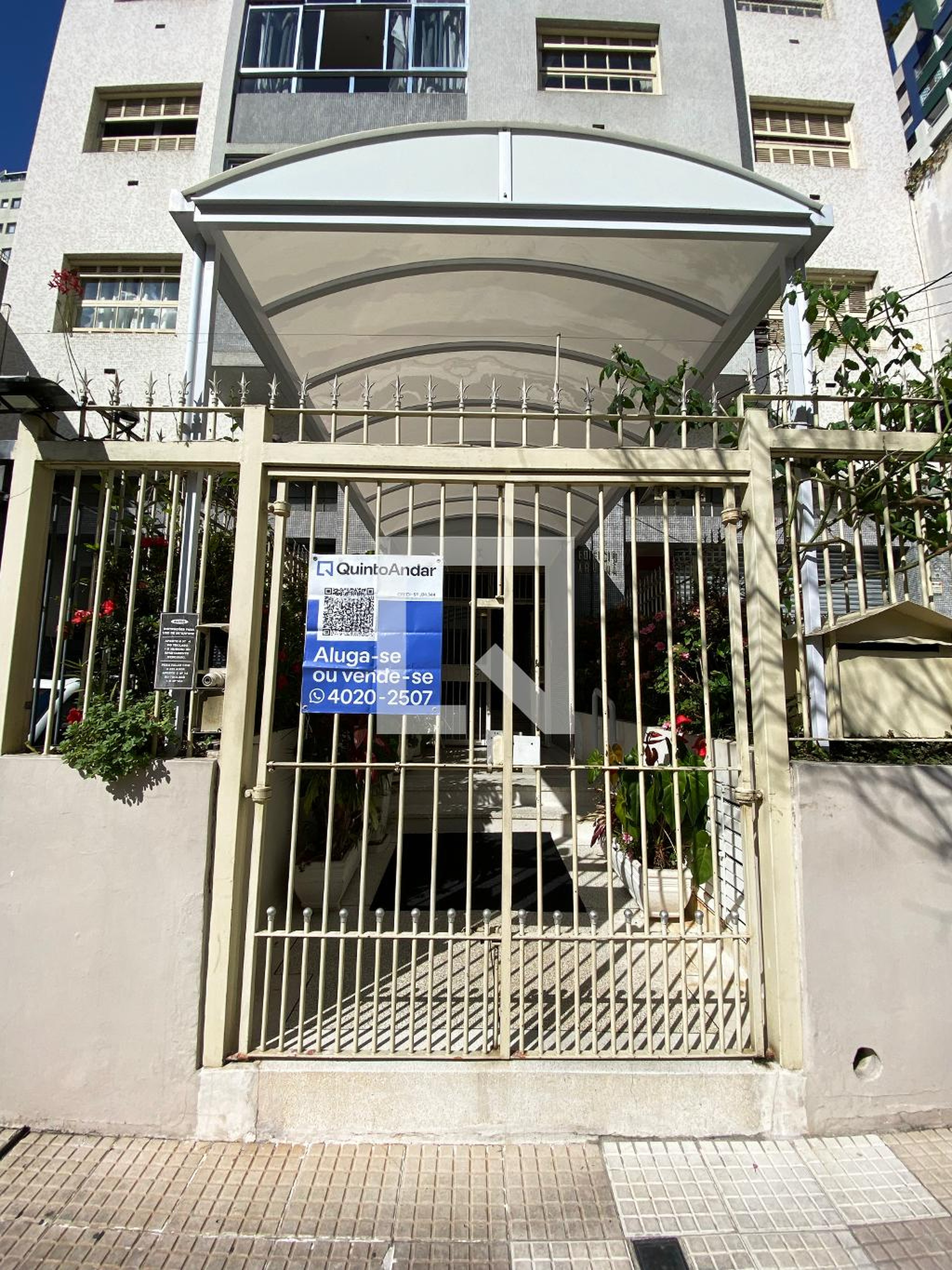 Fachada do Prédio Condomínio Aruana