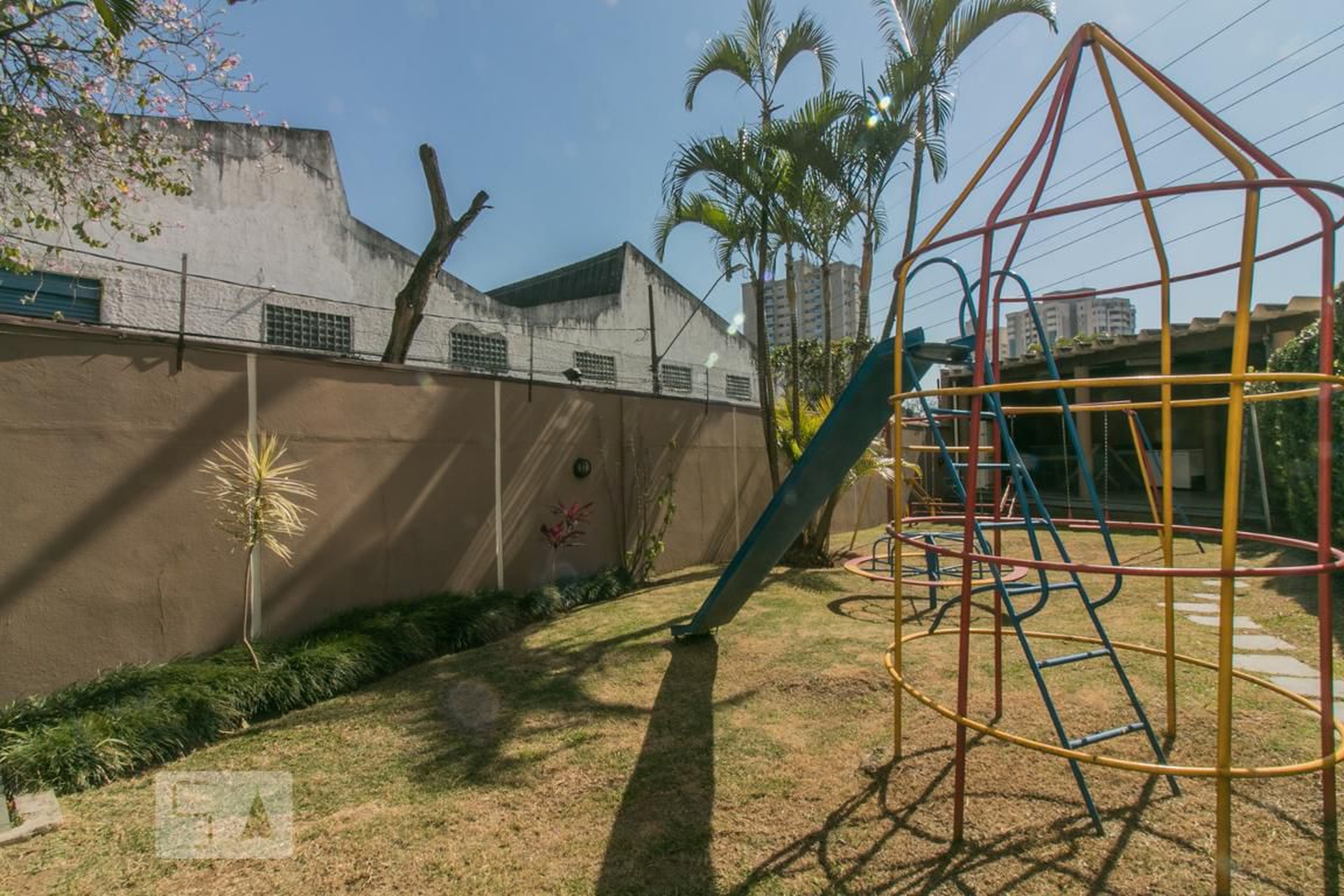 Playground - Edifício Amapola