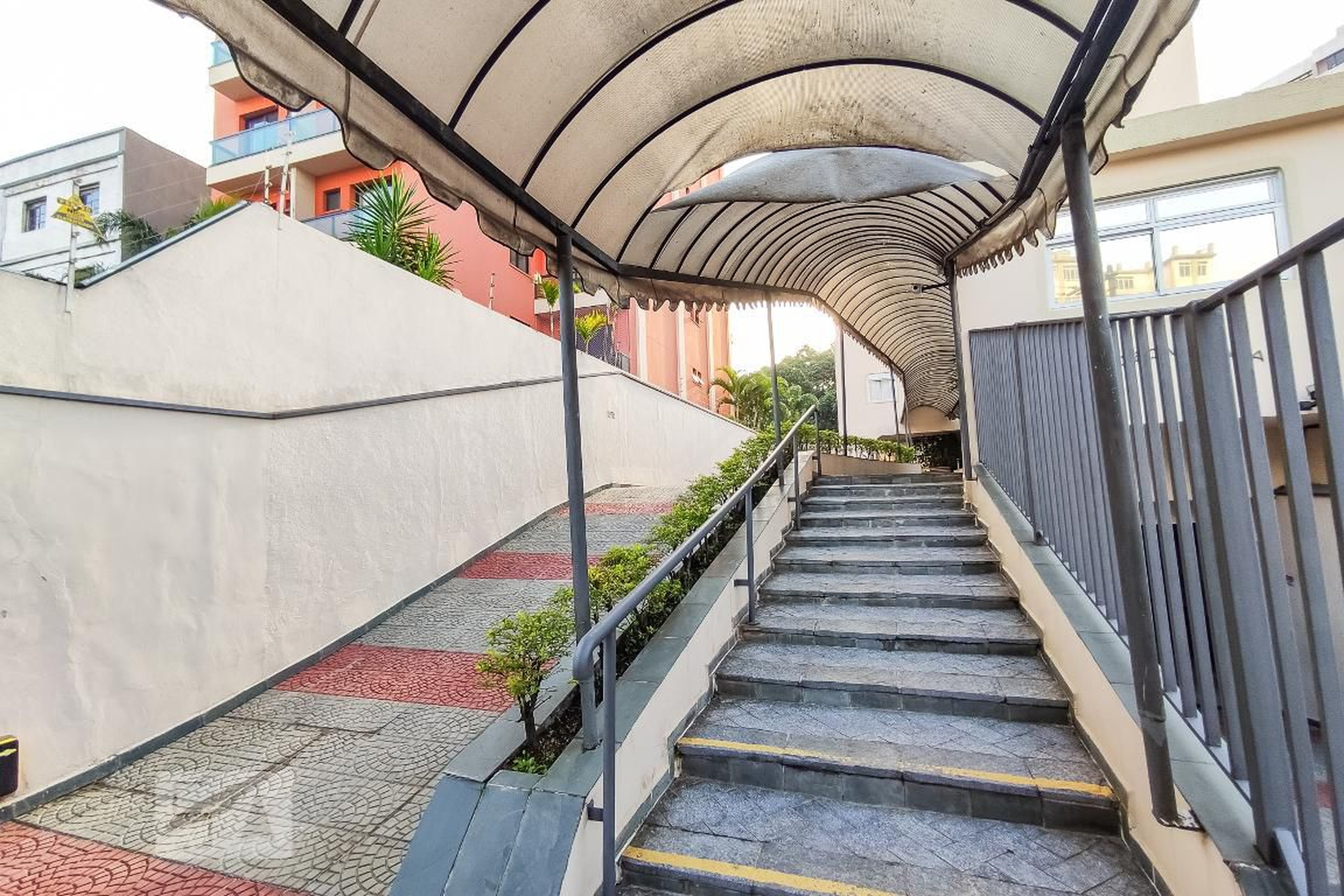 Entrada - Edificio  Mariana