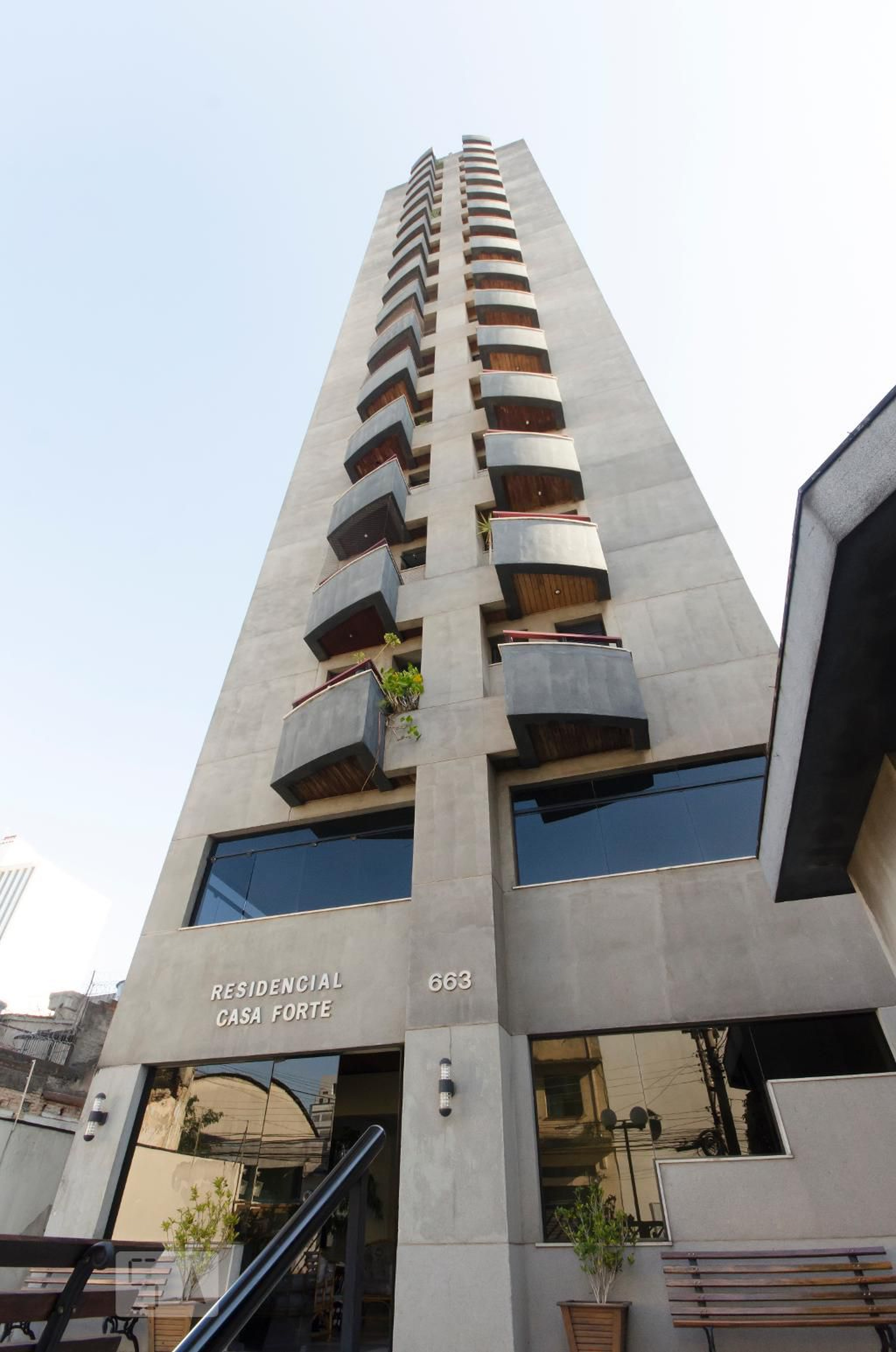 Fachada Condomínio em Alameda Dino Bueno, 665