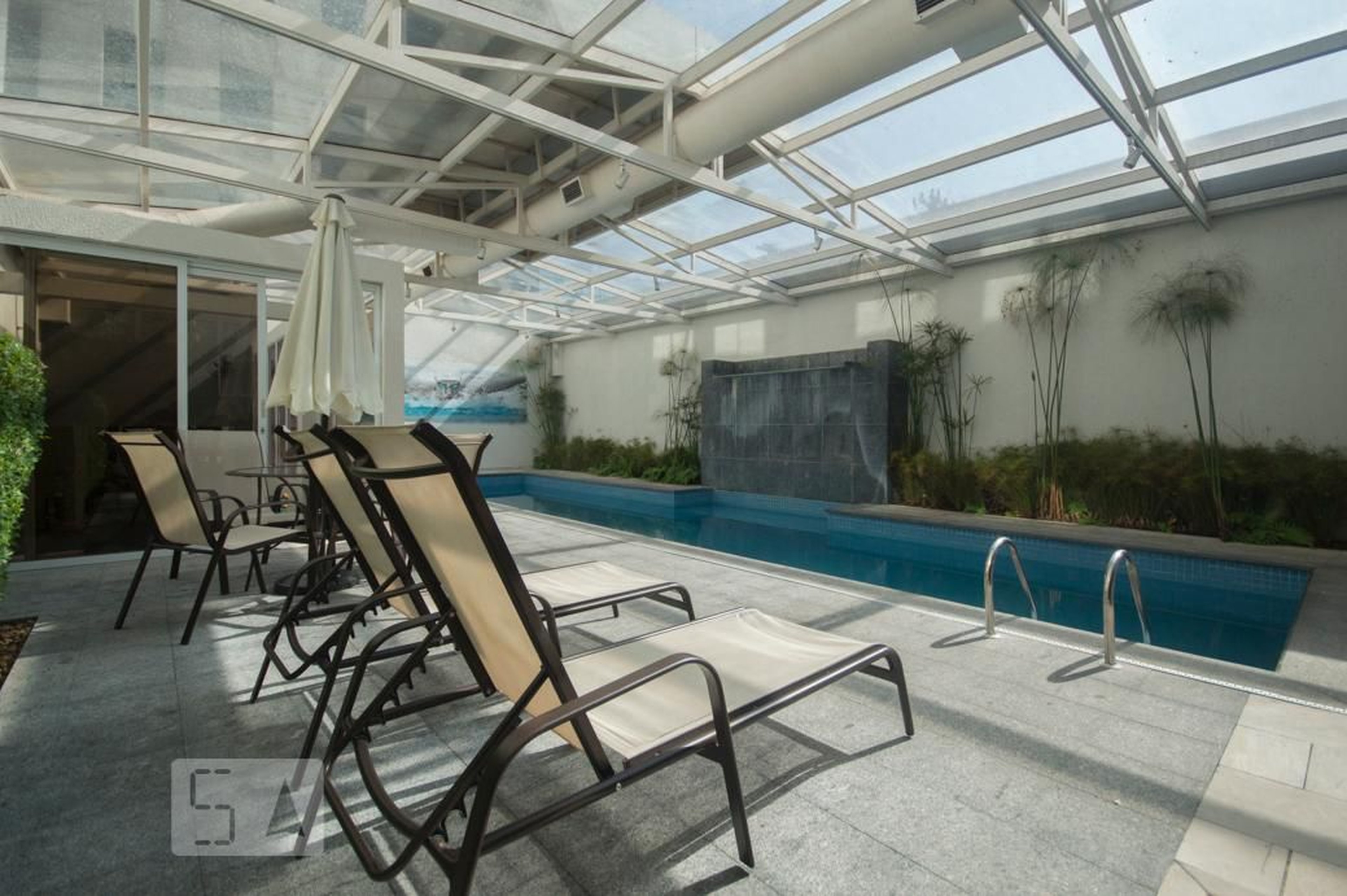 Piscina - Intercity Nações Unidas