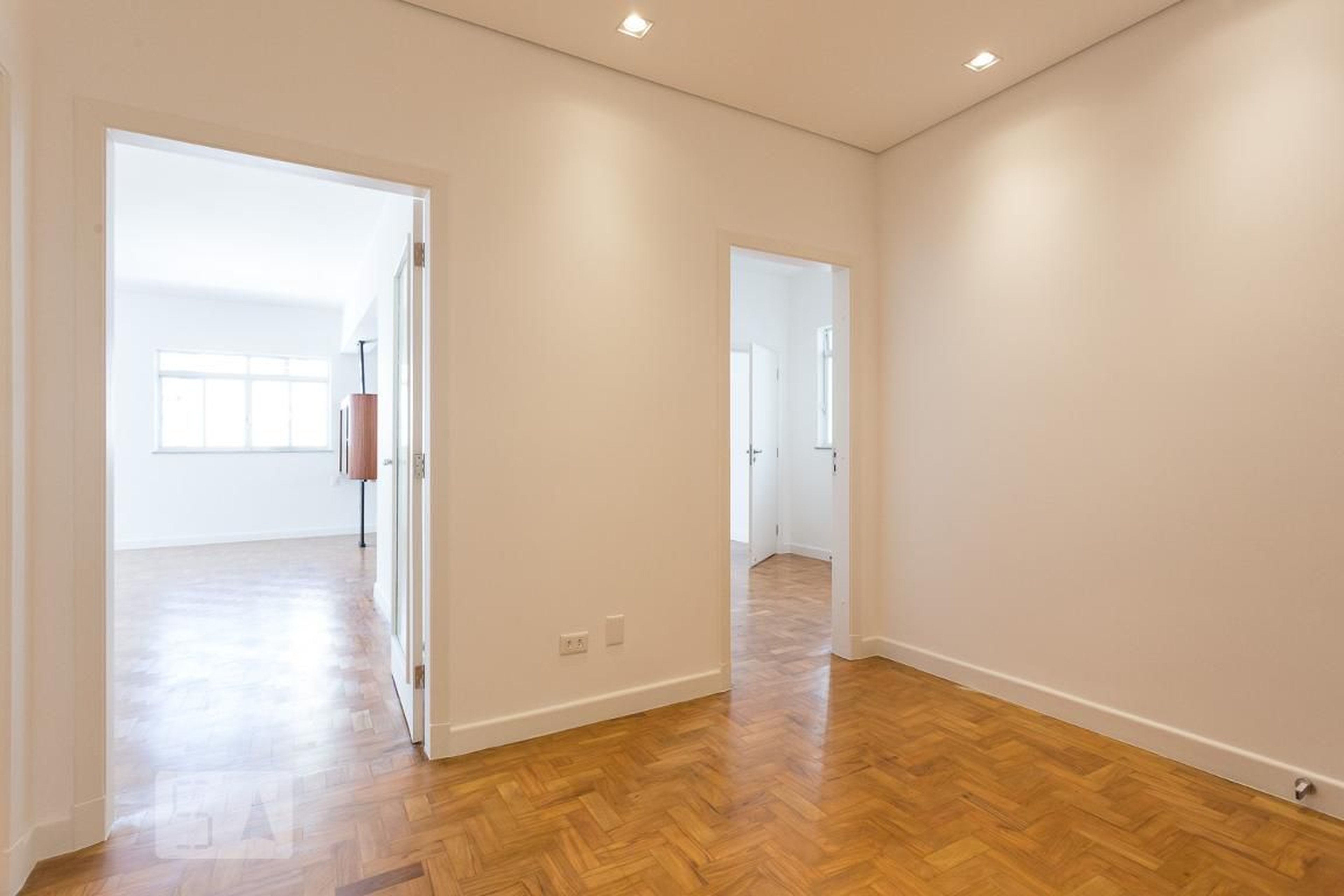 Entrada social - Solar