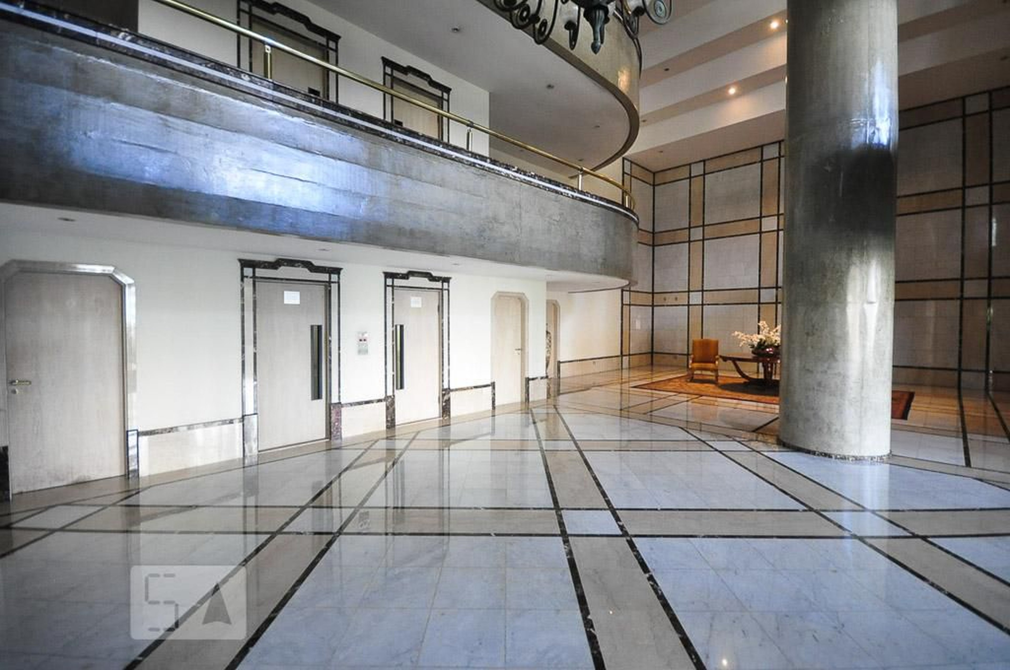 hall social - Vol D'oiseau