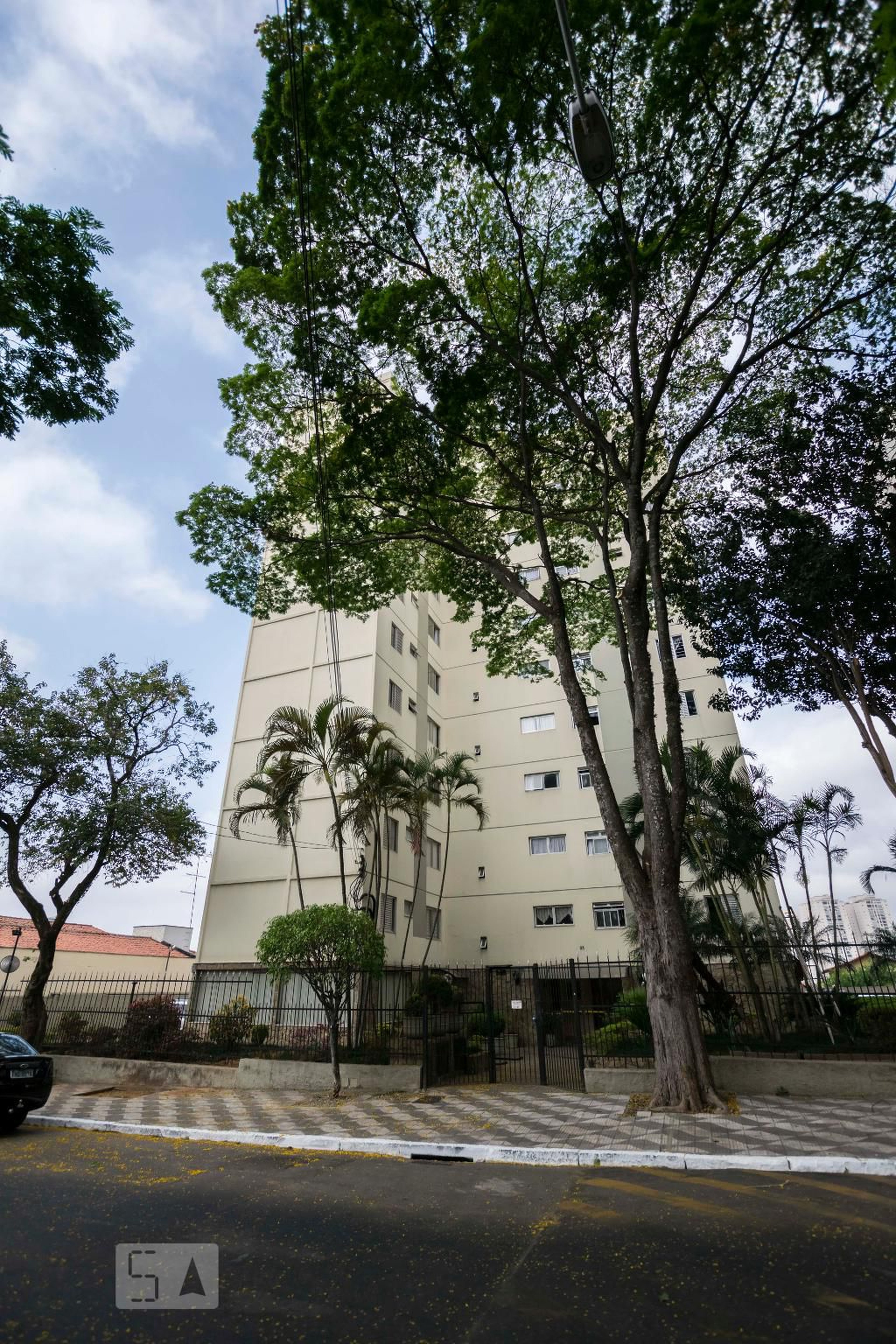 Fachada Condomínio em Rua Frederico Von Martius, 96