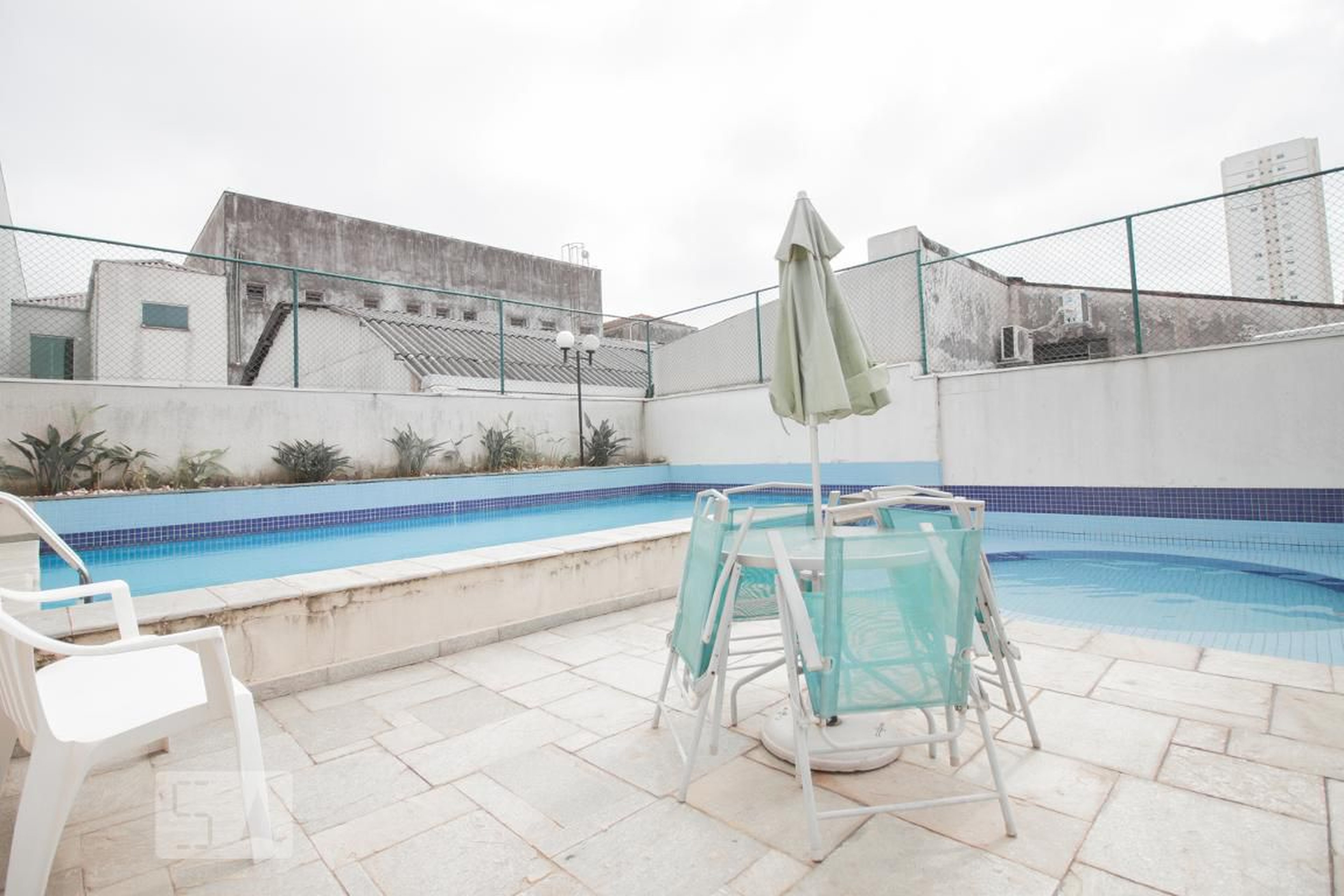 Piscina - Edifício Conde de Bragança