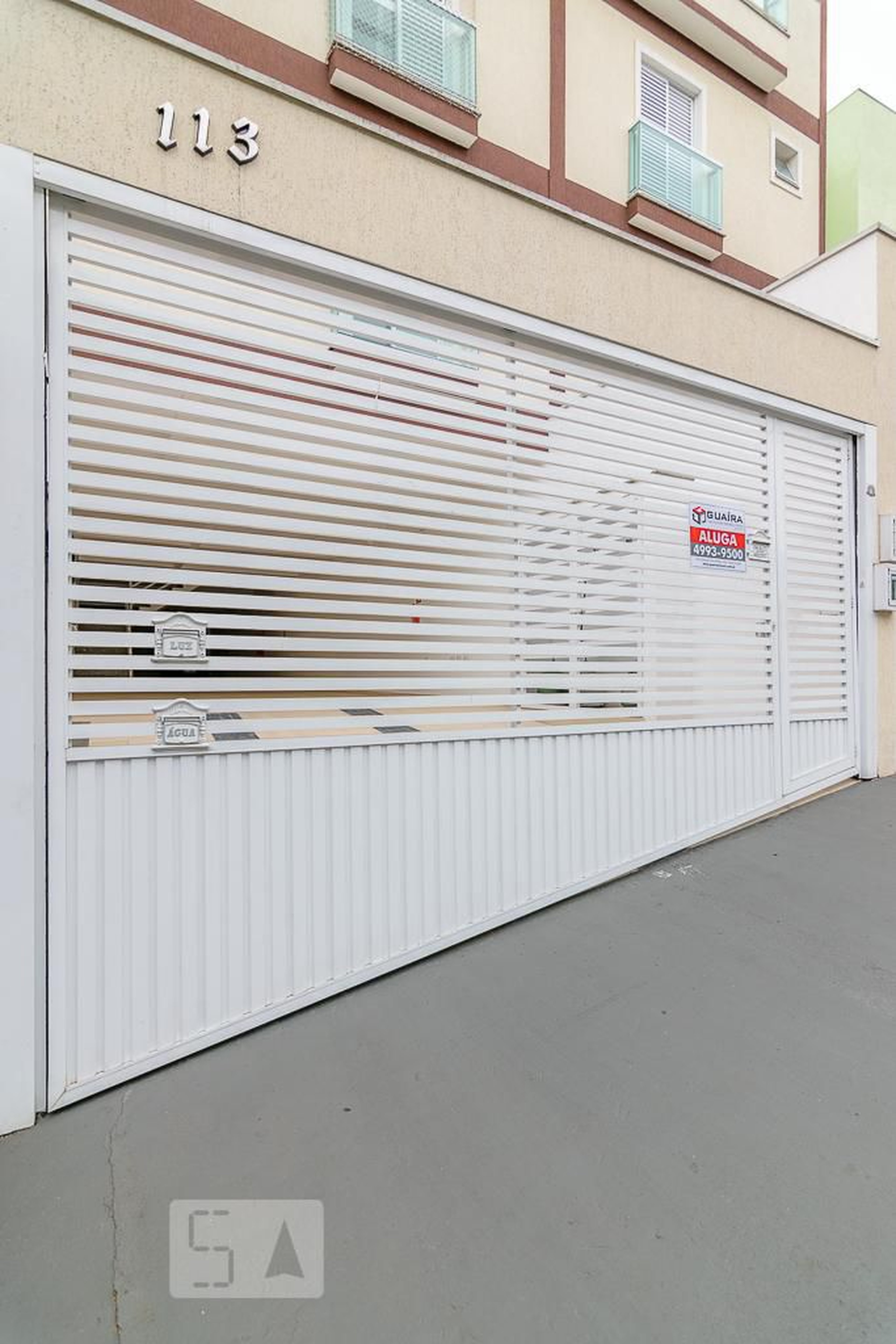 Fachada Condomínio em Rua Júpiter, 113