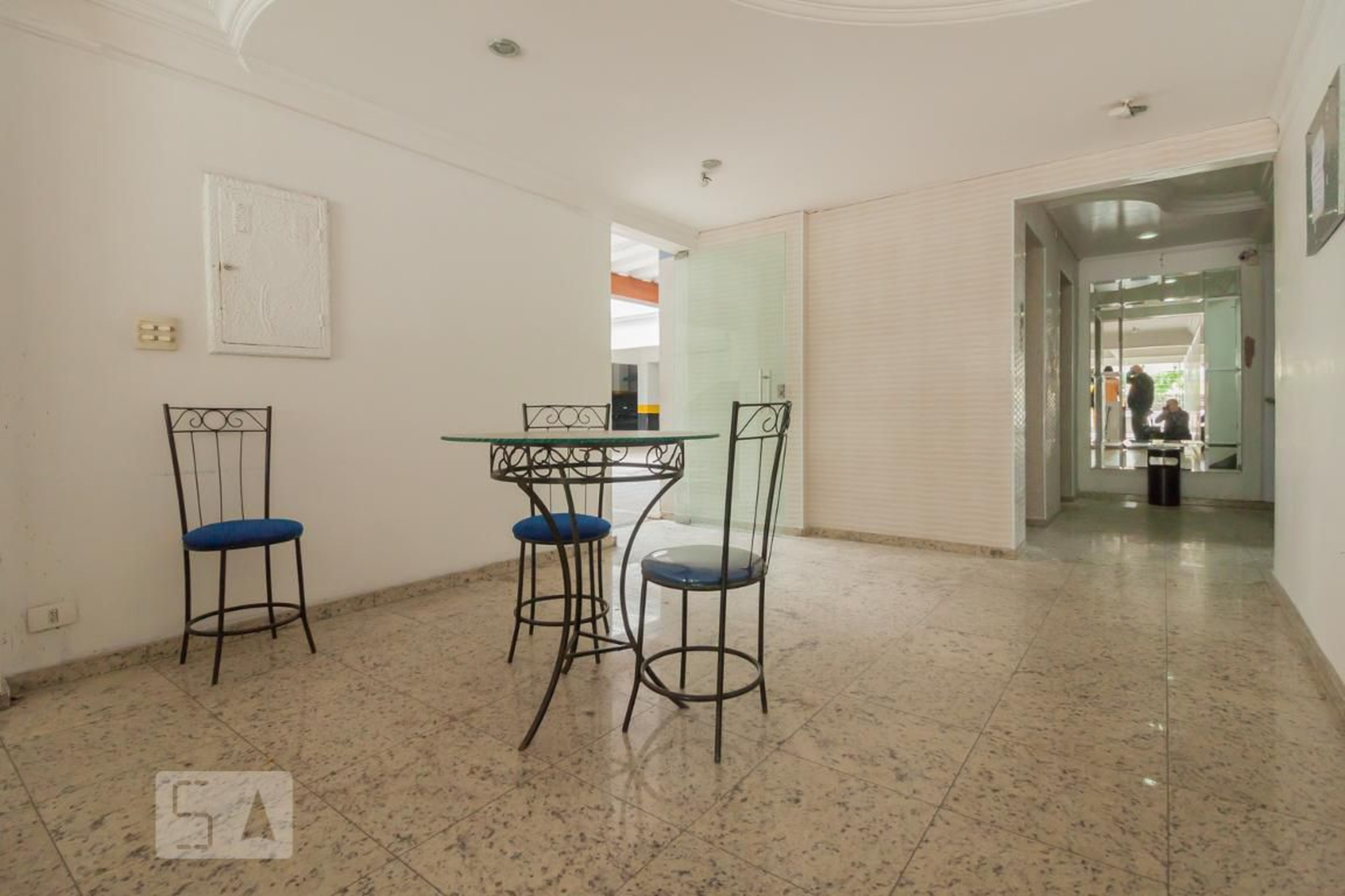 Hall - João Paulo LL