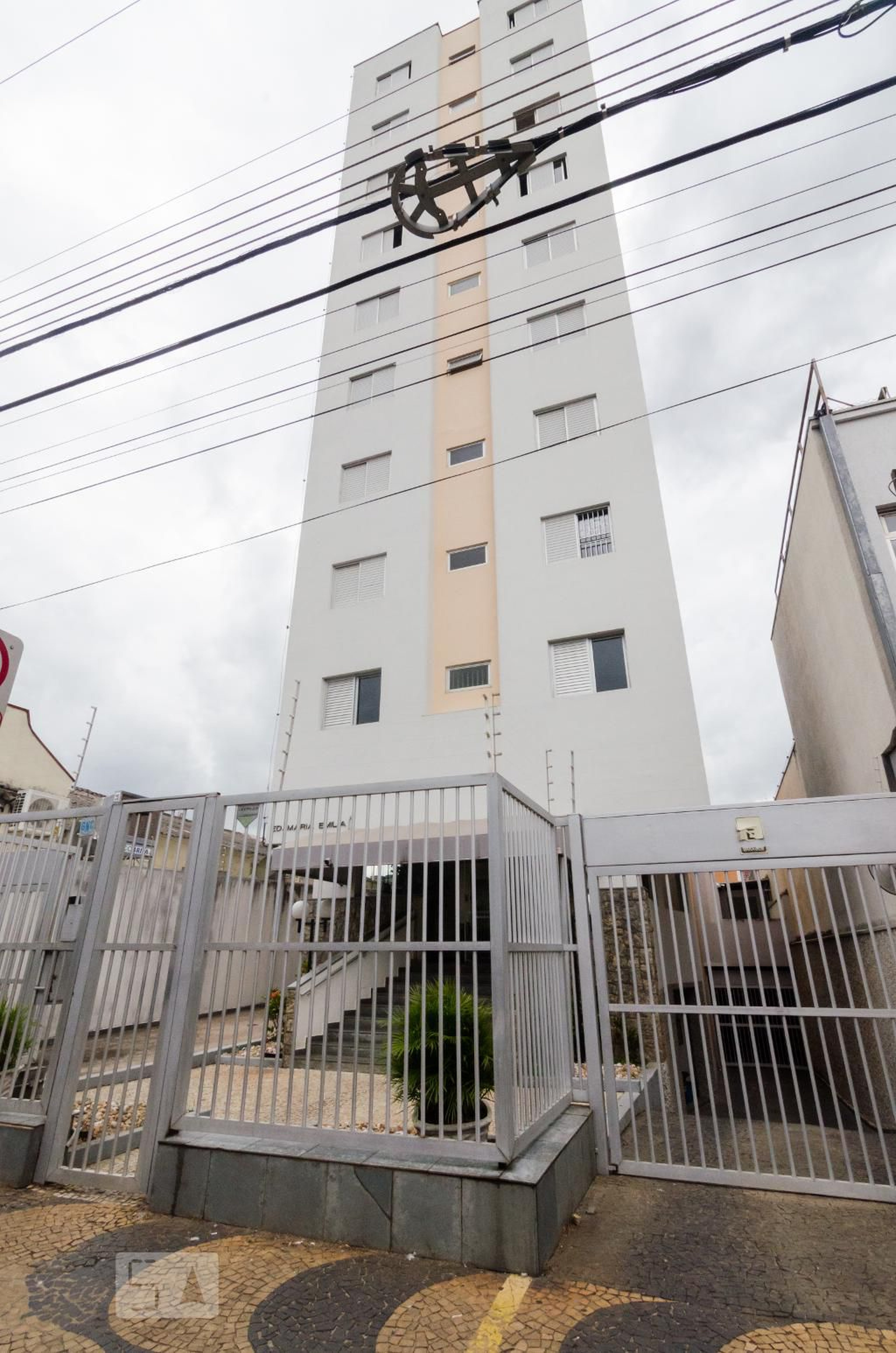 Fachada do prédio Condomínio Maria Emilia