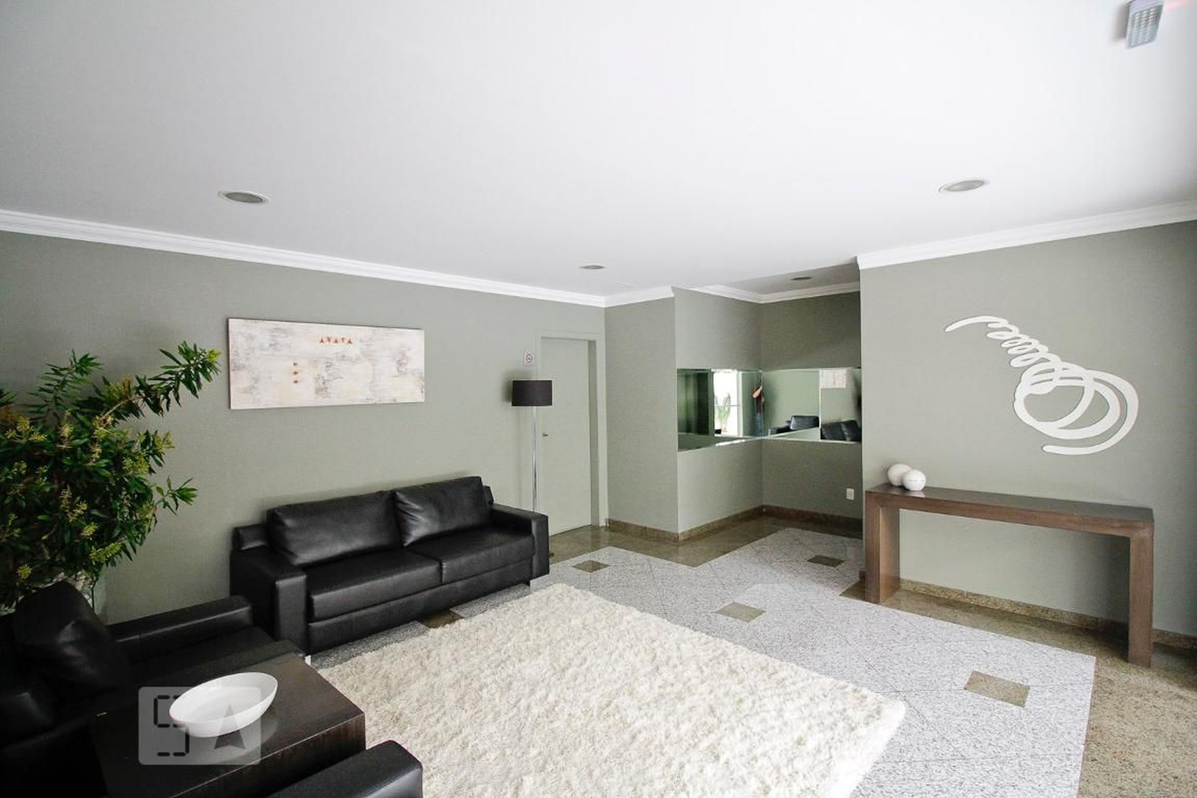 Hall Social - Highlands