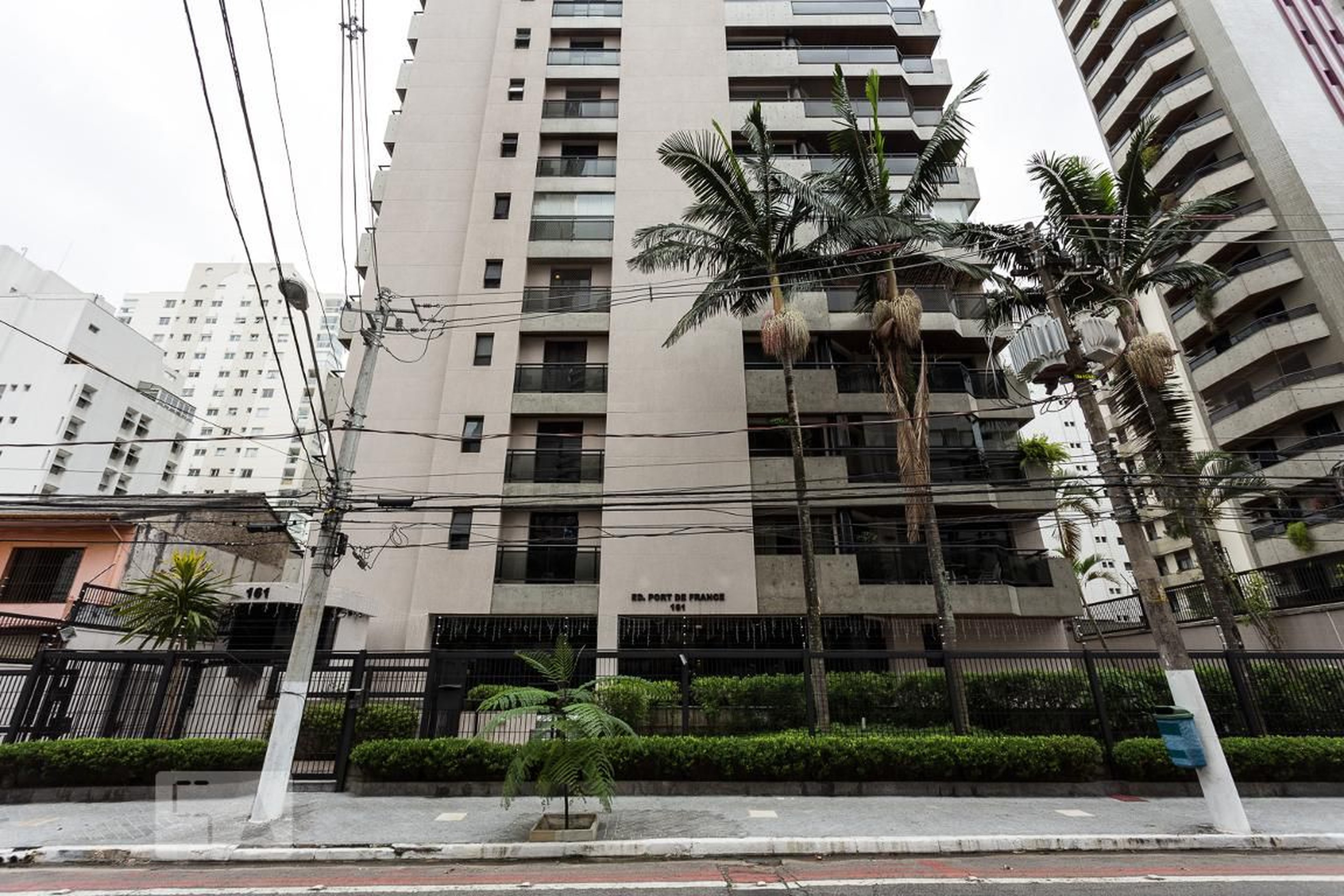 Fachada Condomínio Port de France