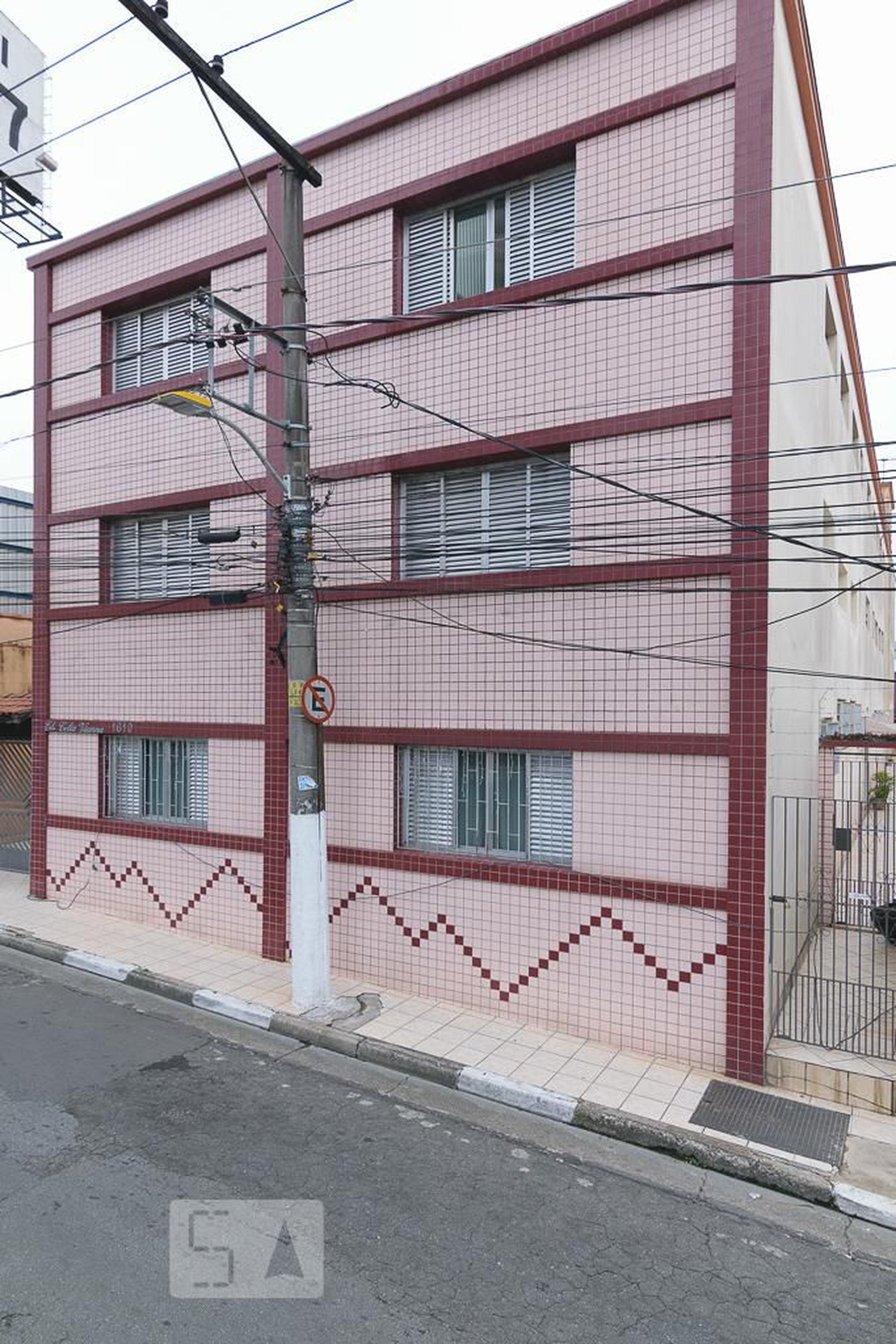 Fachada Condomínio Celia Viana