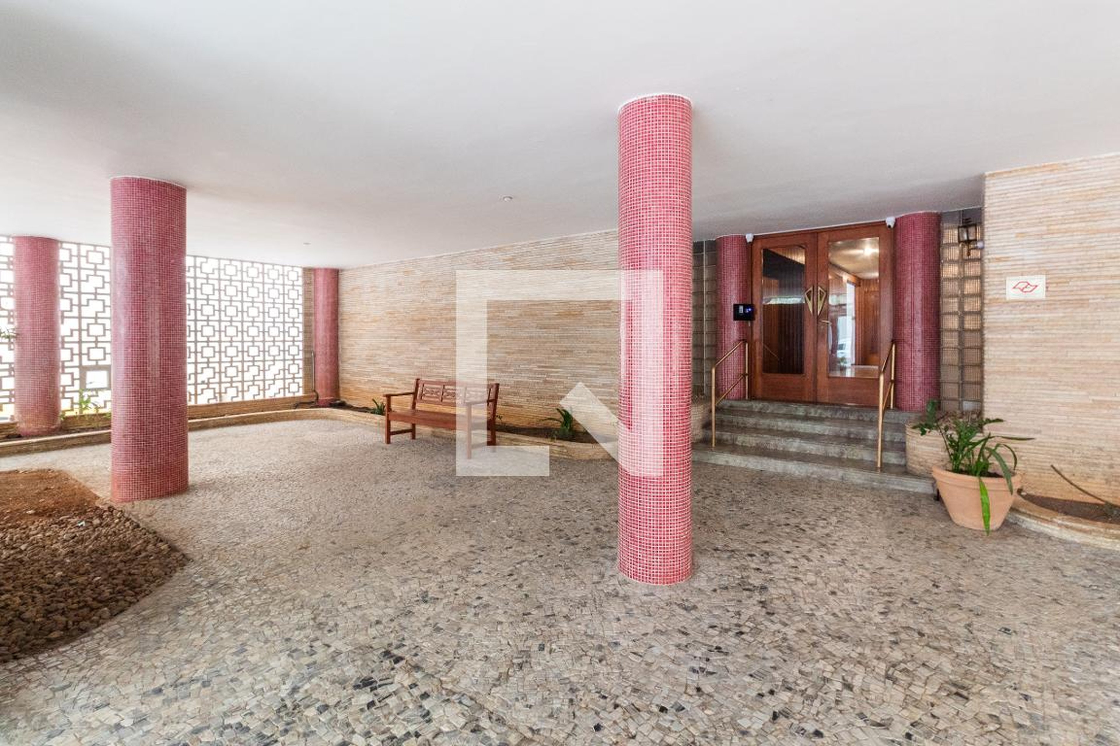 Entrada - Angelina Santisi