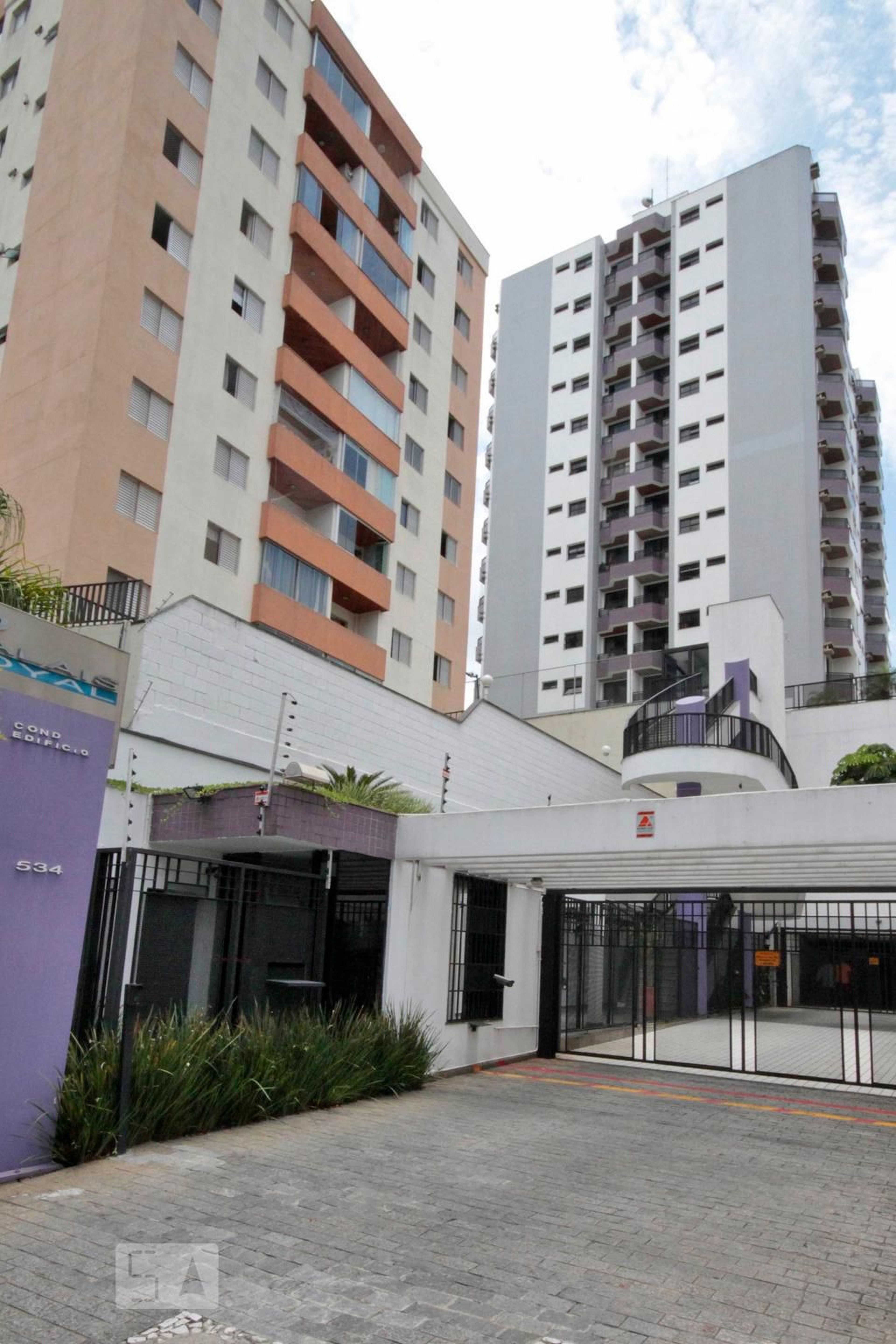 Fachada Condomínio em Rua Vitoantônio Del Vecchio, 584