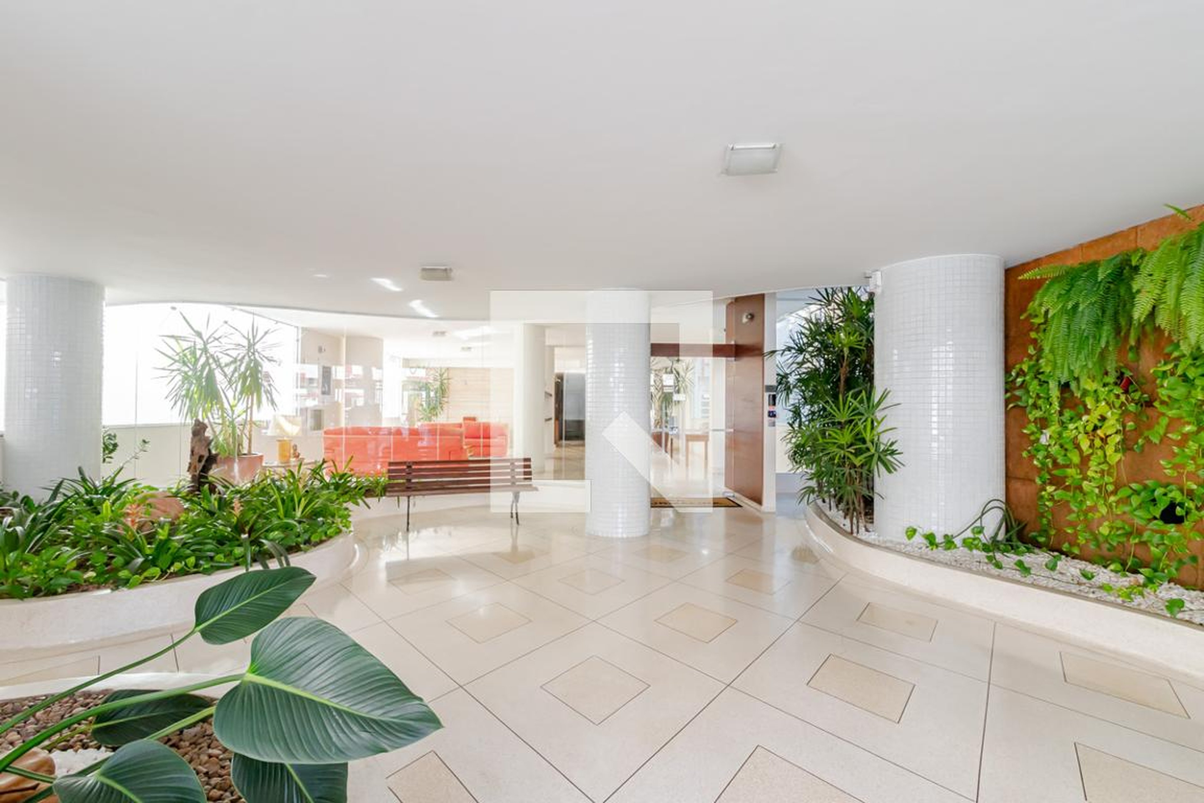 Entrada - Edifício Turmalina