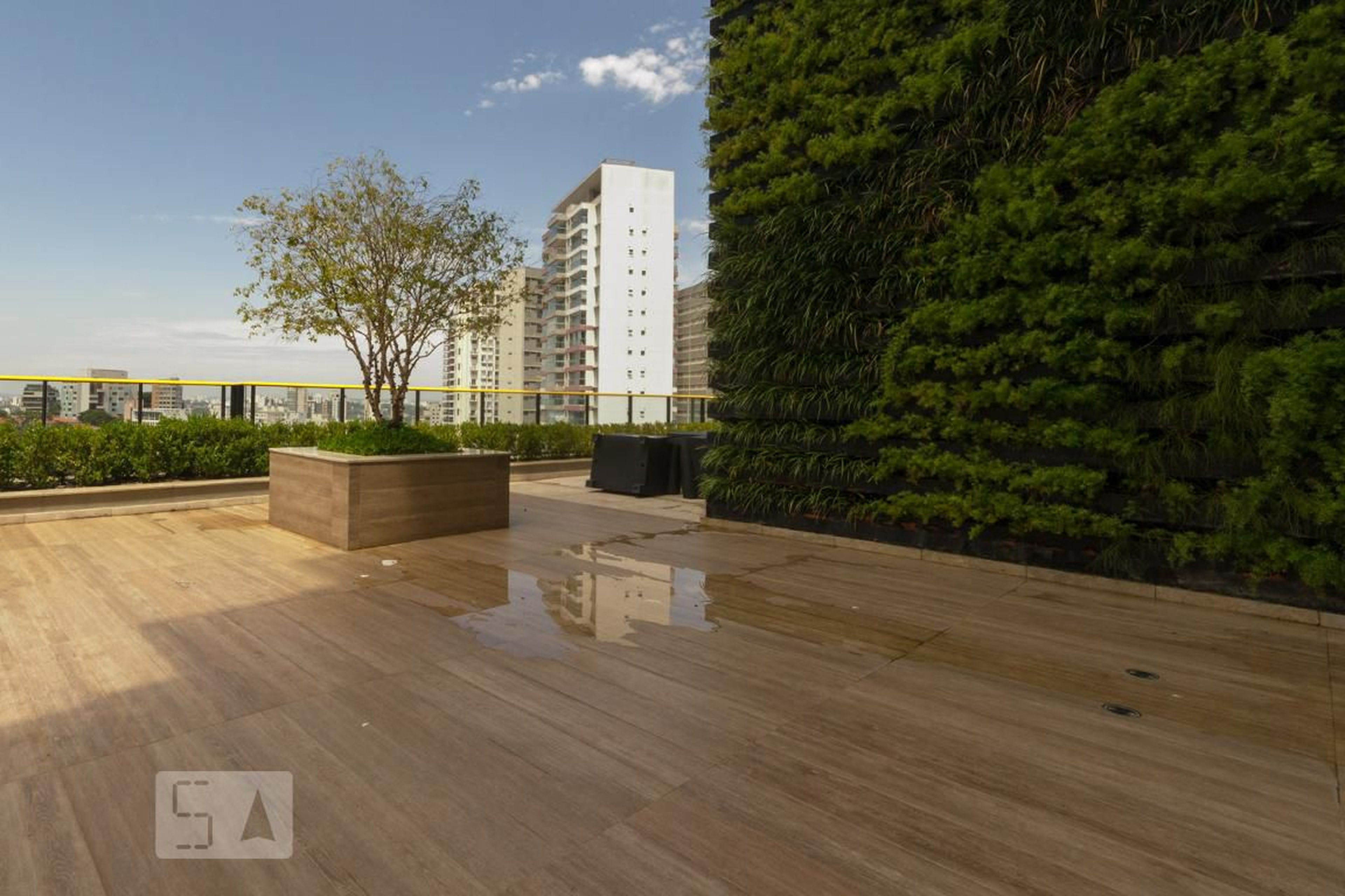 Área Externa - Medley