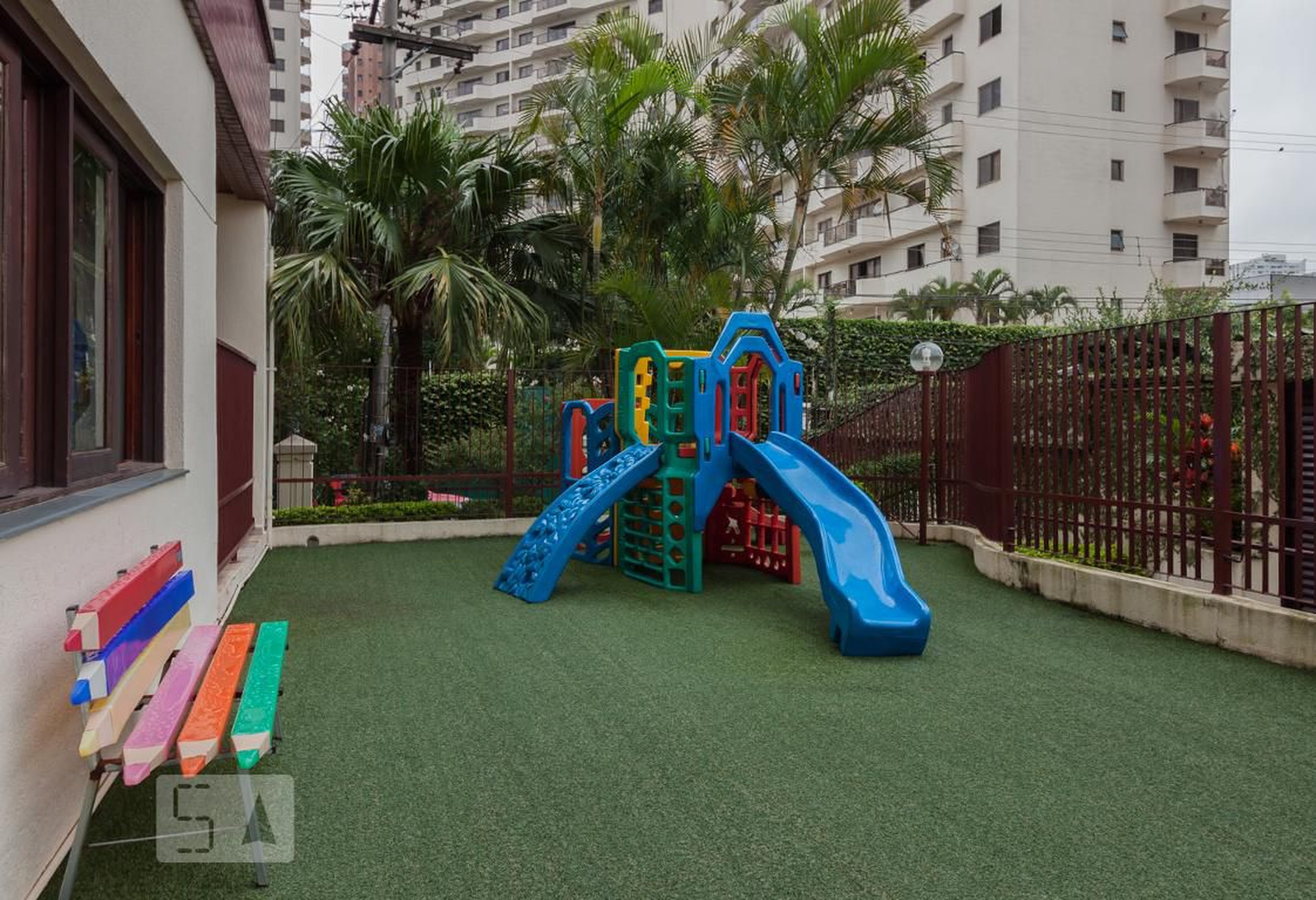 Playground - Toulouse