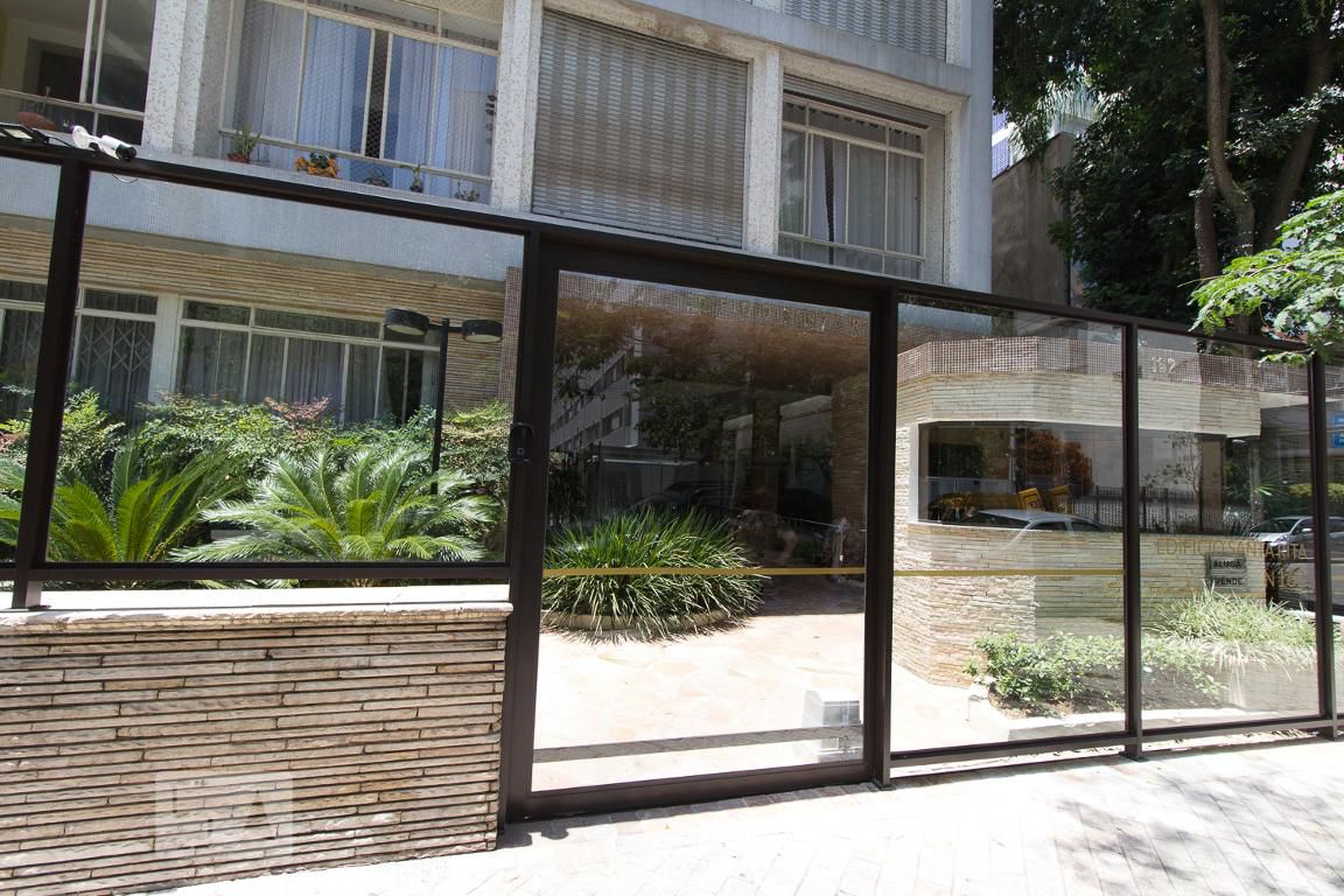 Fachada Condomínio em Rua Alagoas, 160