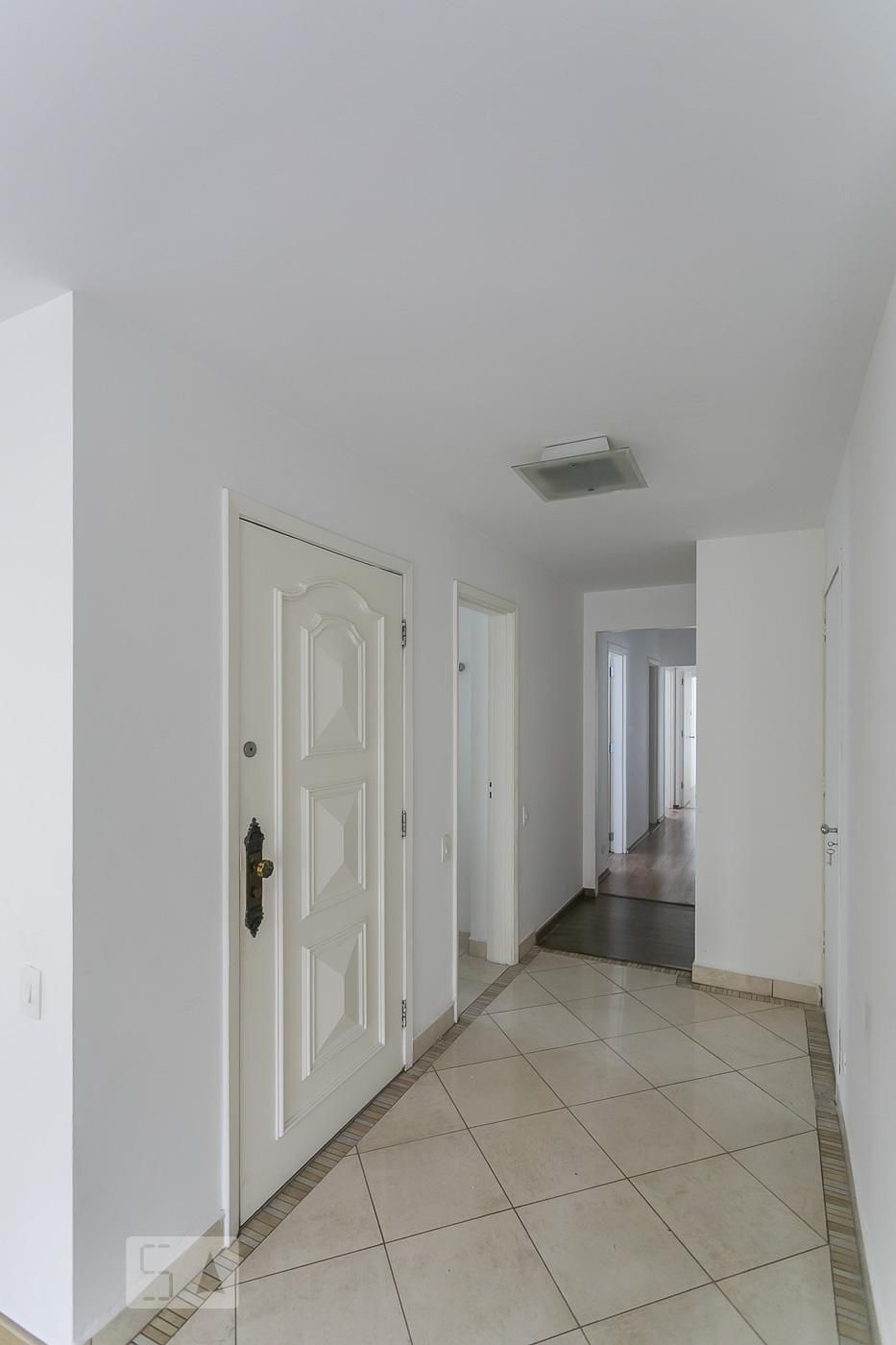 Entrada social - Edifício Rio Paraguai