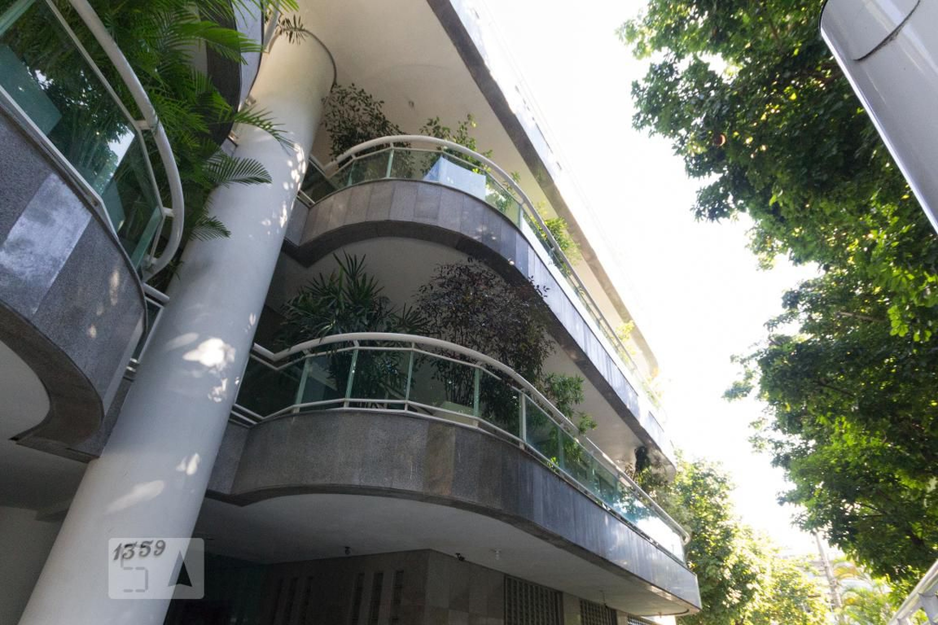 Fachada Condomínio em Avenida General Guedes da Fontoura, 1359