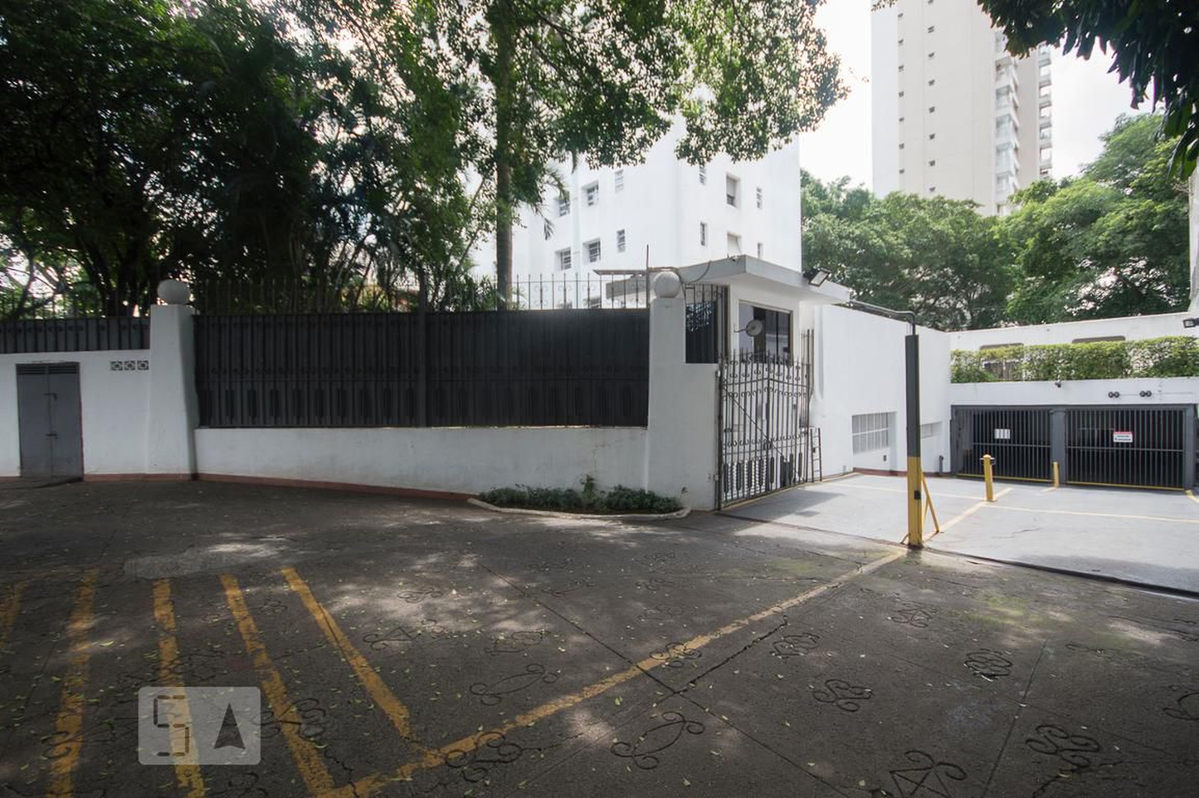 Fachada Condomínio em Rua São Benedito, 1308